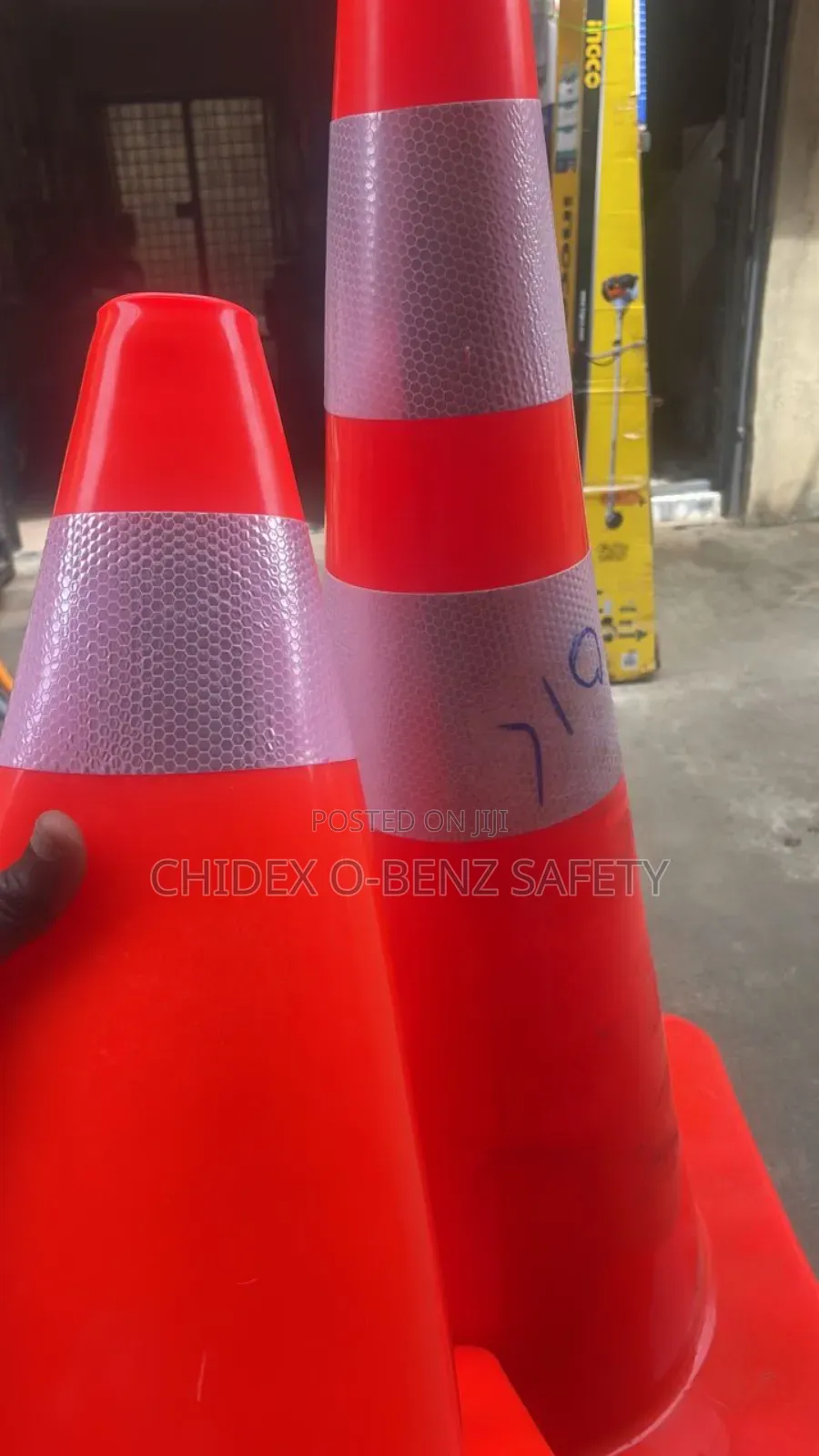 75cm PVC Traffic/Safety Cone