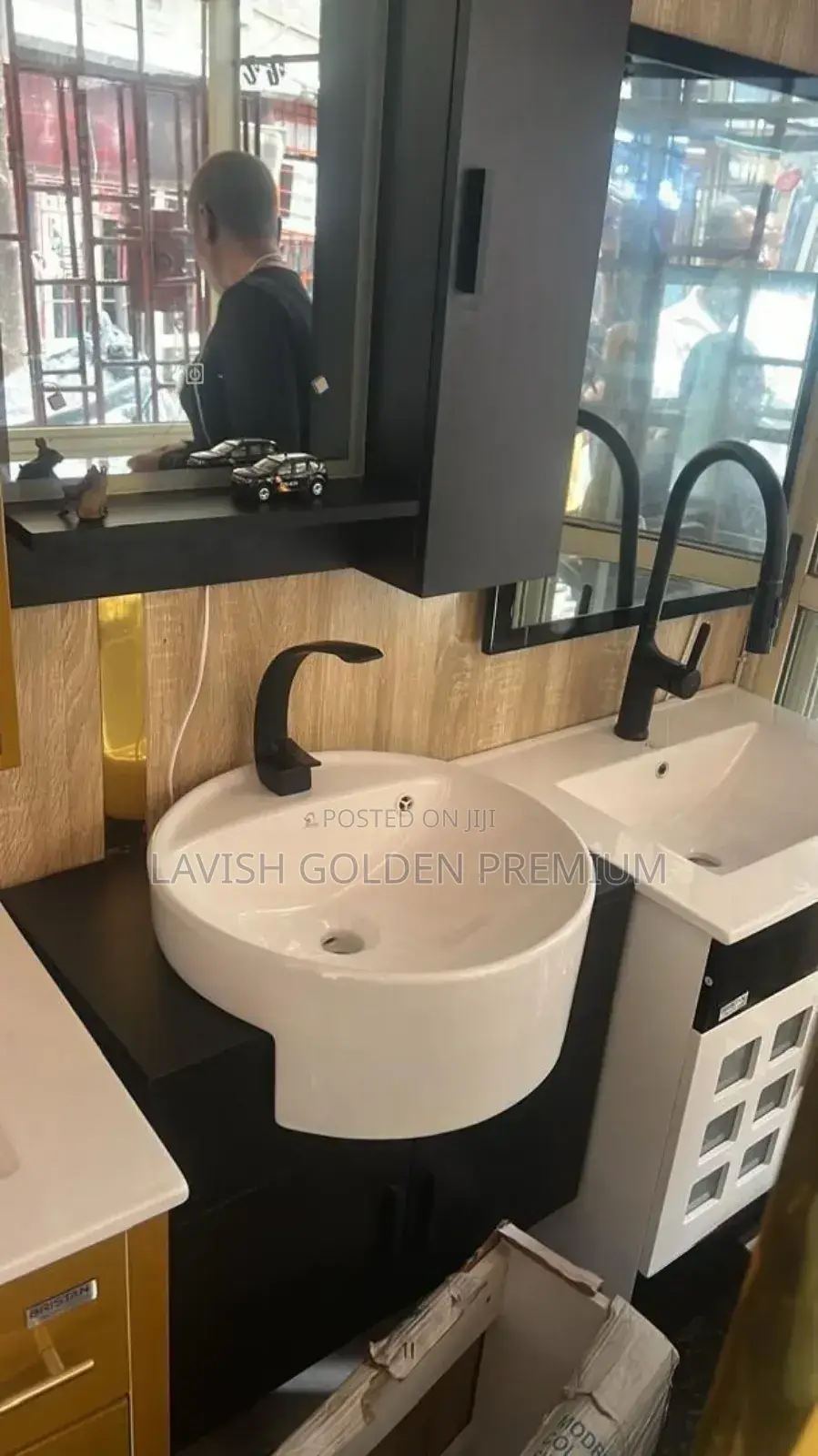 Wall Hung Vanity Cabinet With Mirror