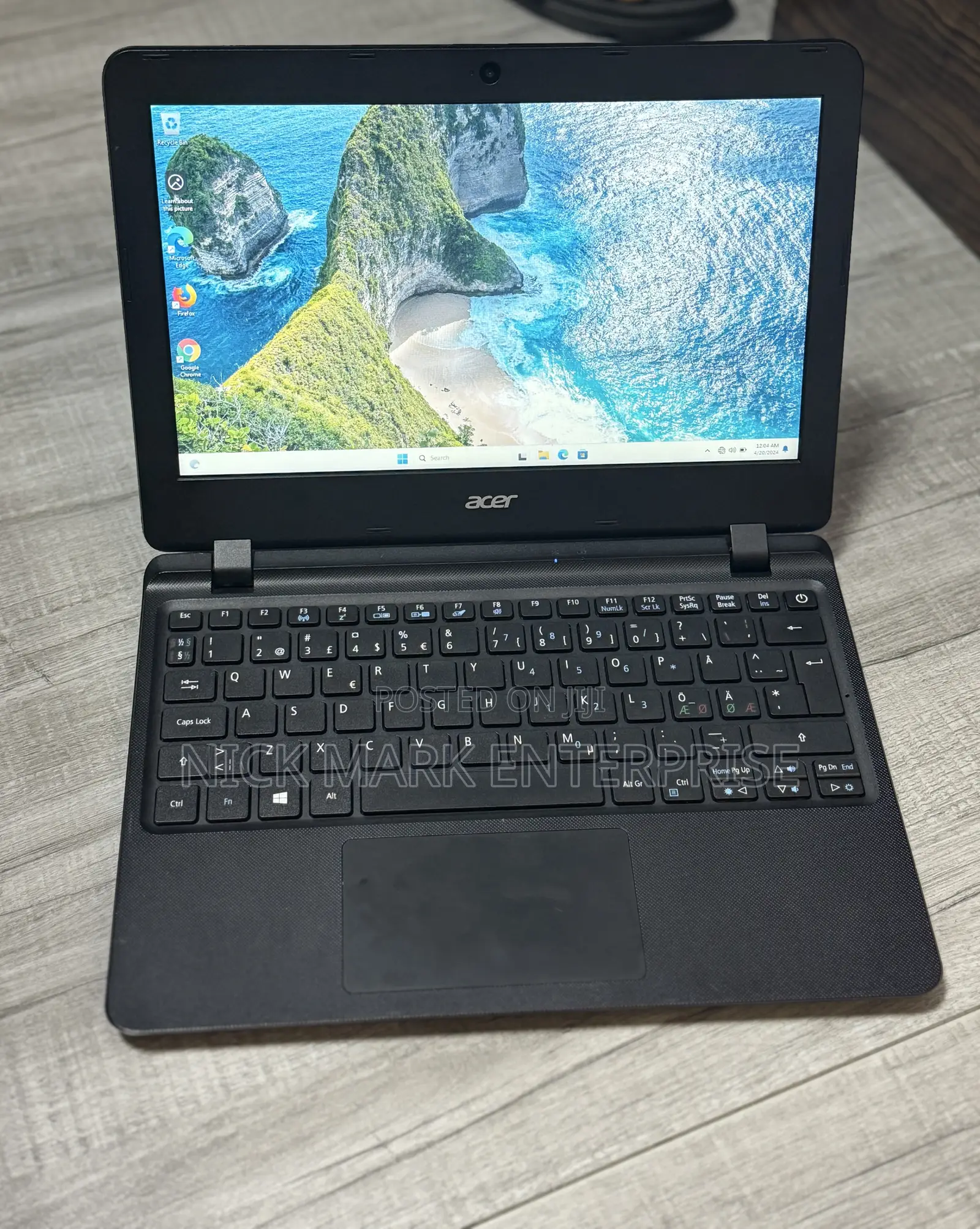 Laptop Acer Aspire ES1-132 4GB Intel Celeron SSD 32GB