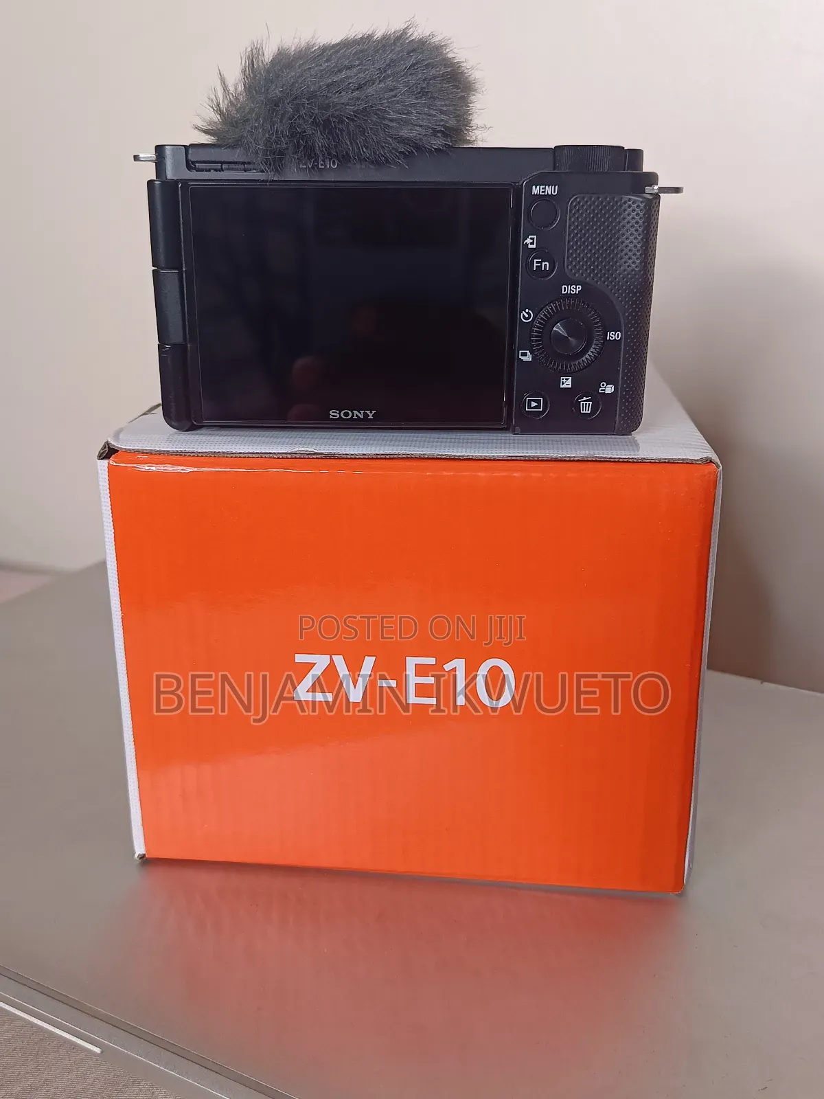 Sony Zv- E10 Digital Camera With Lens (16-50mm) Foreign Used
