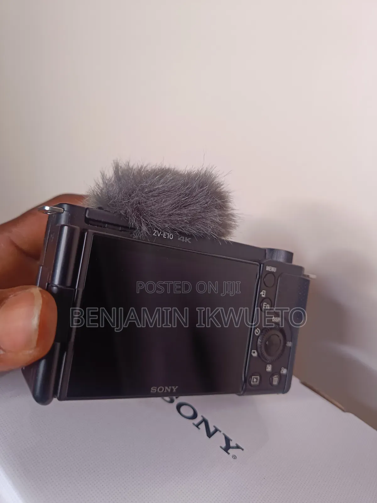 Sony Zv- E10 Digital Camera With Lens (16-50mm) Foreign Used