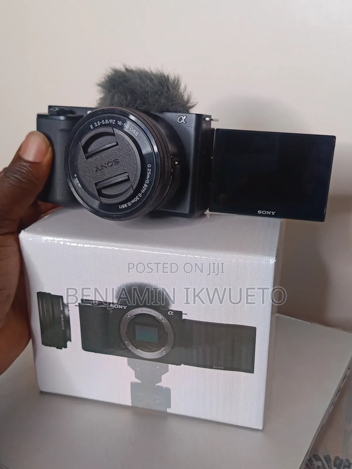 Sony Zv- E10 Digital Camera With Lens (16-50mm) Foreign Used