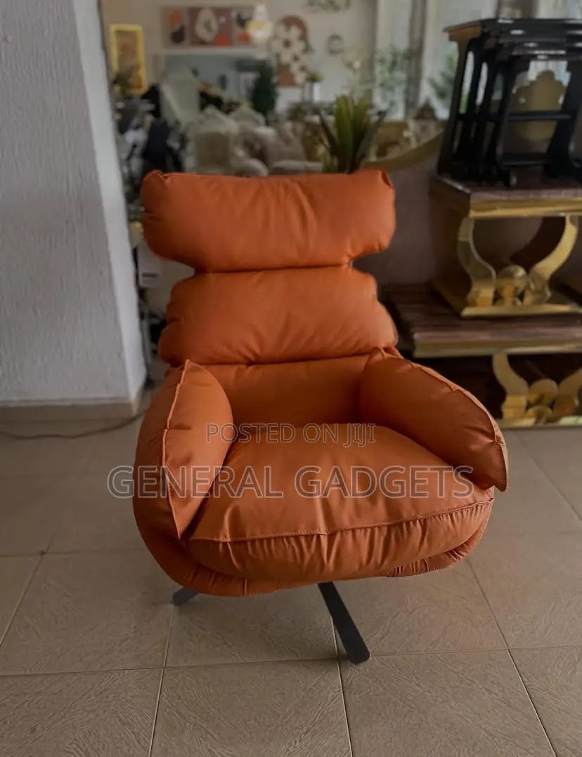 Luxury Leather Vintage Swivel Chair
