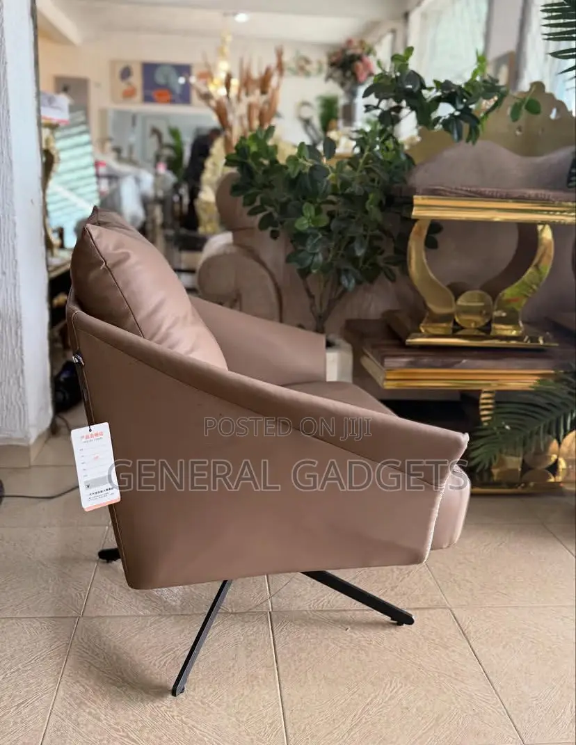 2026 Luxury Leather Swivel Chair