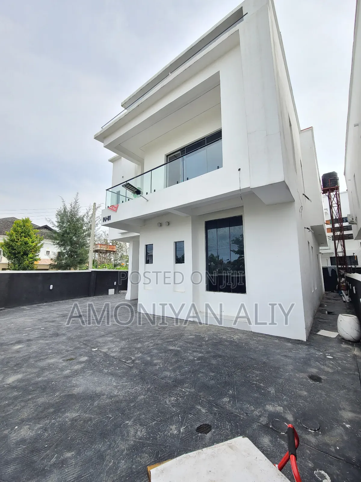5bdrm Duplex in Lekki Peninsula, Ajah for sale