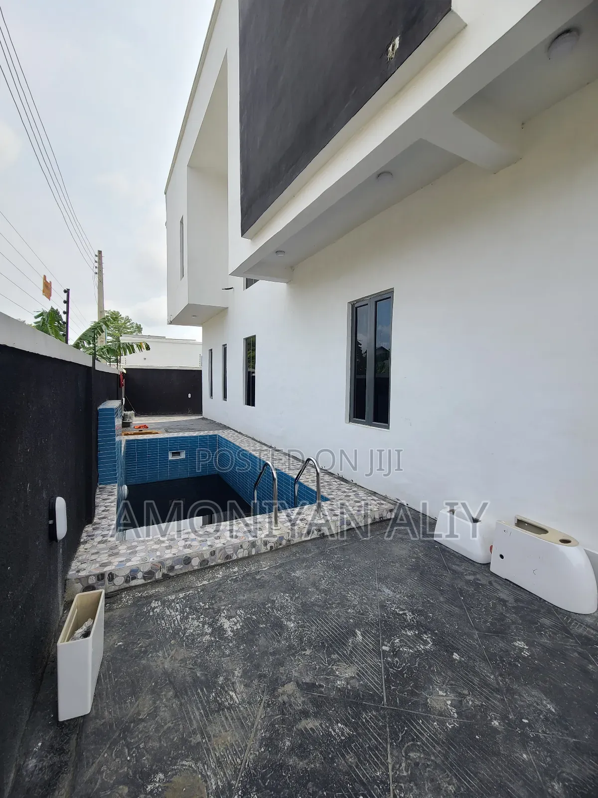 5bdrm Duplex in Lekki Peninsula, Ajah for sale