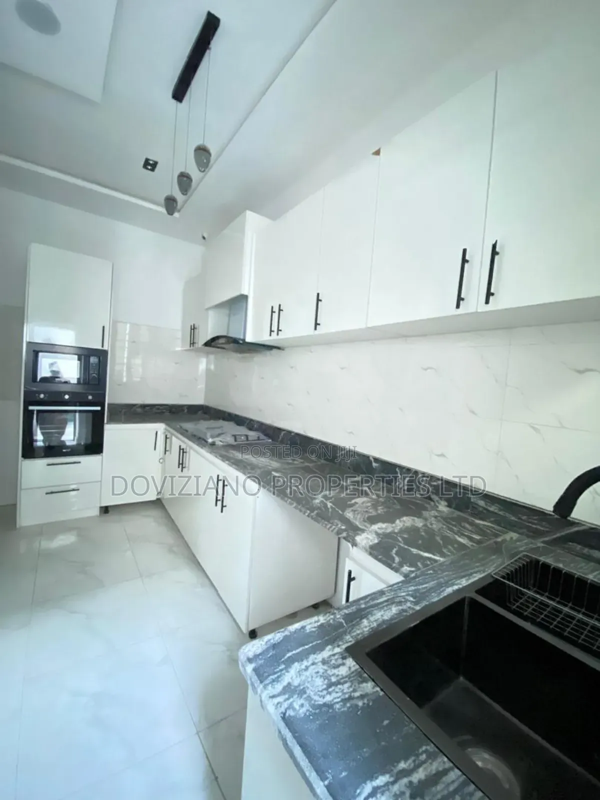 4bdrm Duplex in Ologolo for sale