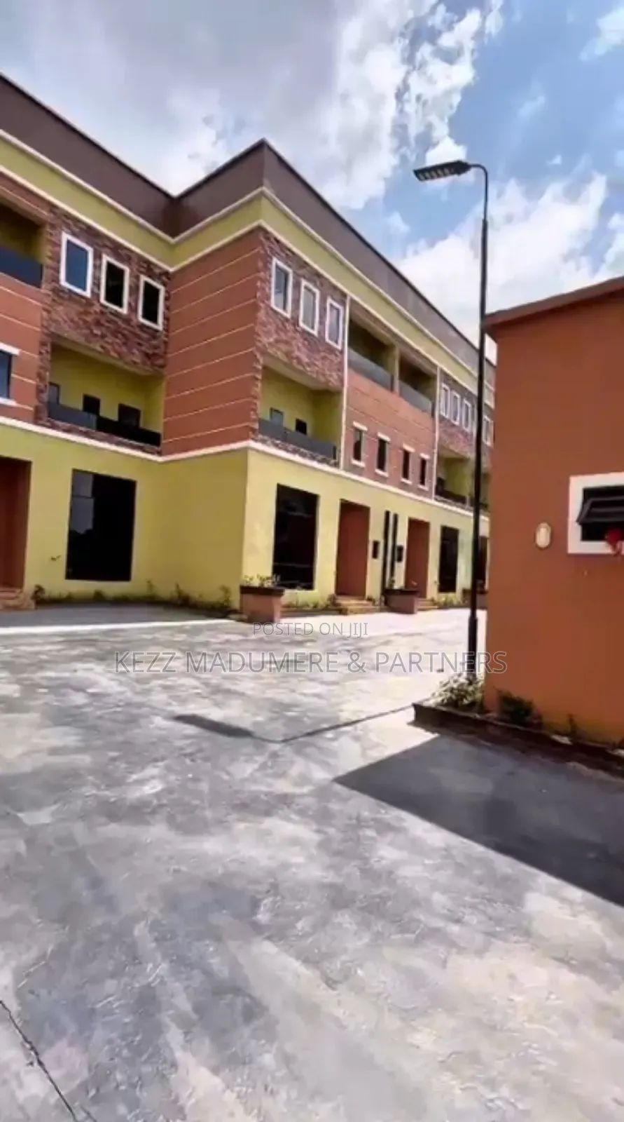 4bdrm Duplex in Nta Road , Port for sale