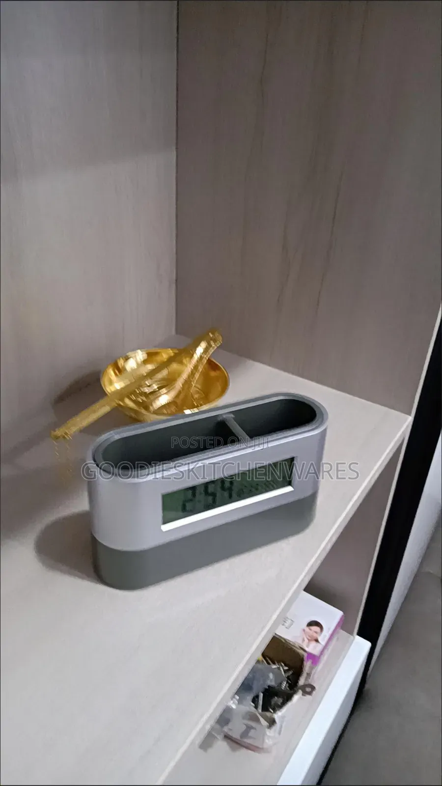 Oval Shaped Desk Pen Holder