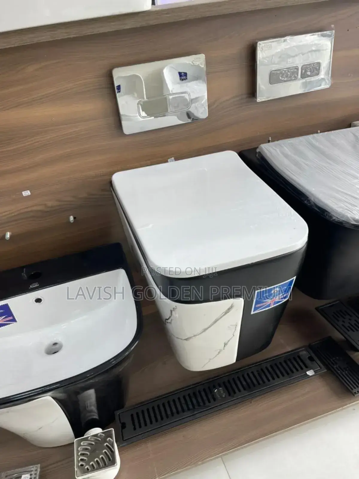 Black and Karara White Concealed Water Closet