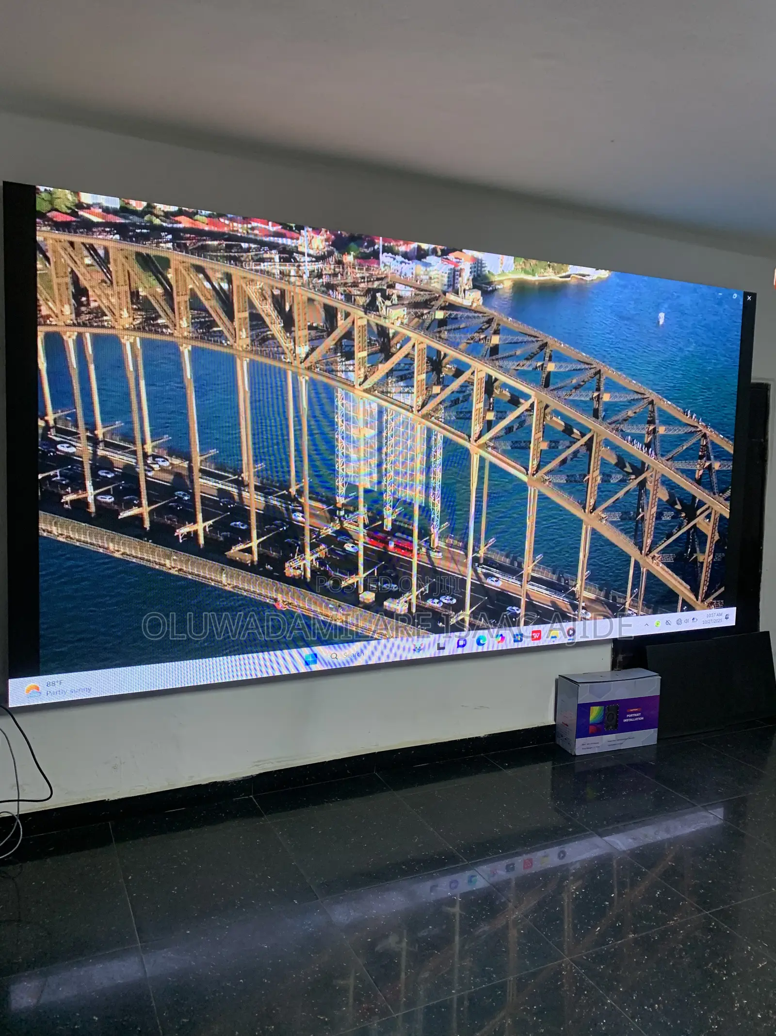The Lumina Edge – Sharp, Smart, Stunning