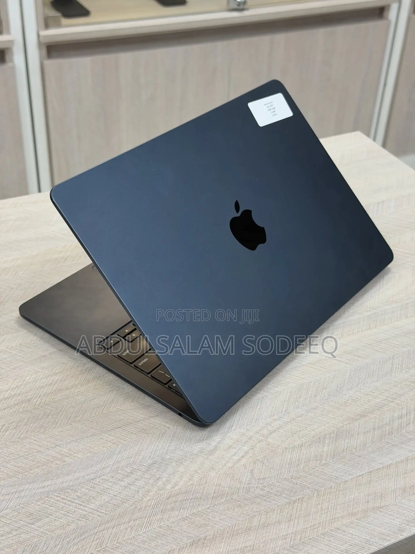 Laptop Apple MacBook Air 2022 M2 8GB Apple M2 SSD 256GB