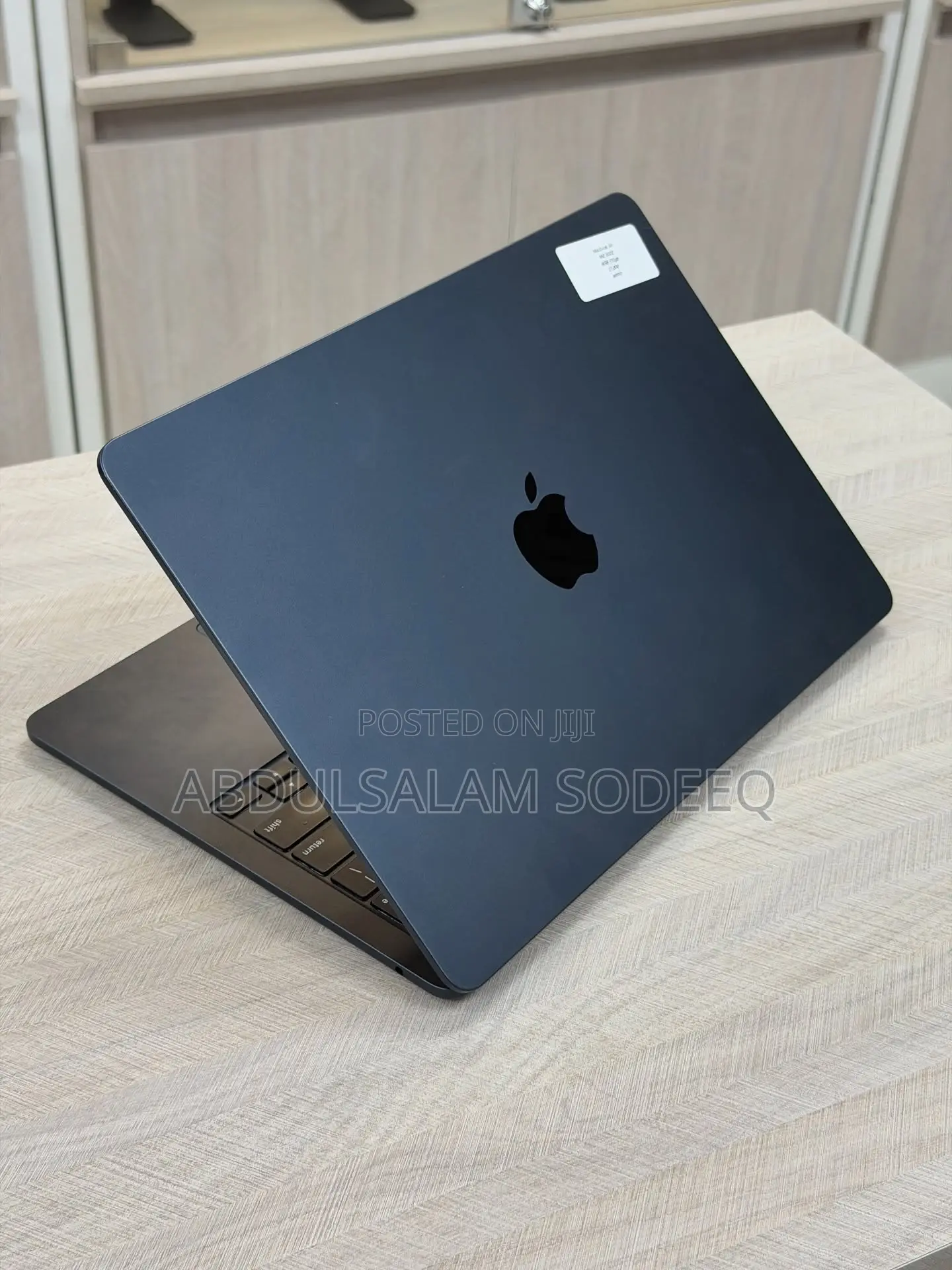 Laptop Apple MacBook Air 2022 M2 8GB Apple M2 SSD 256GB