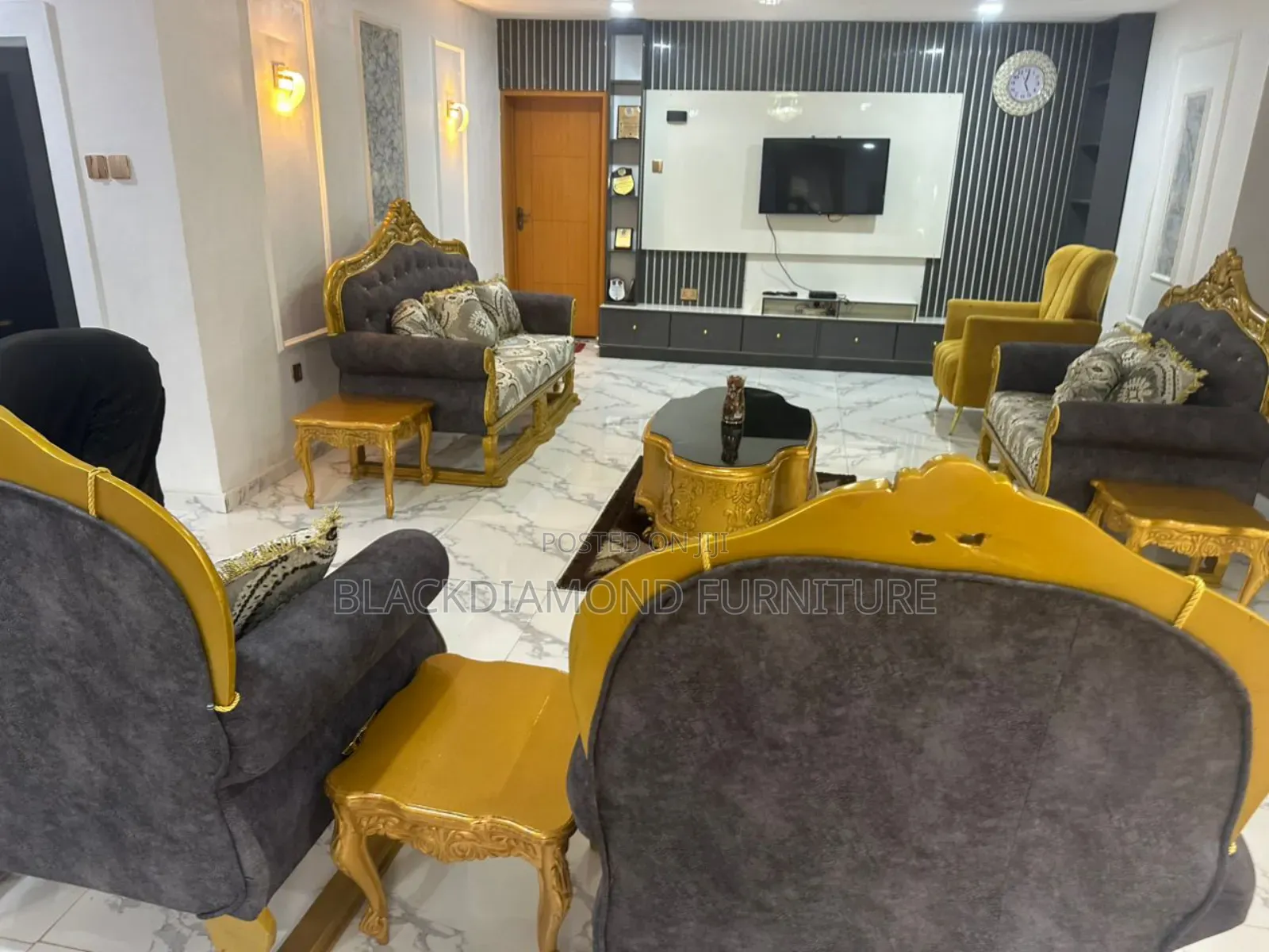 Complete Set of Royal Chair With a Centre Table and 4 Side Stool