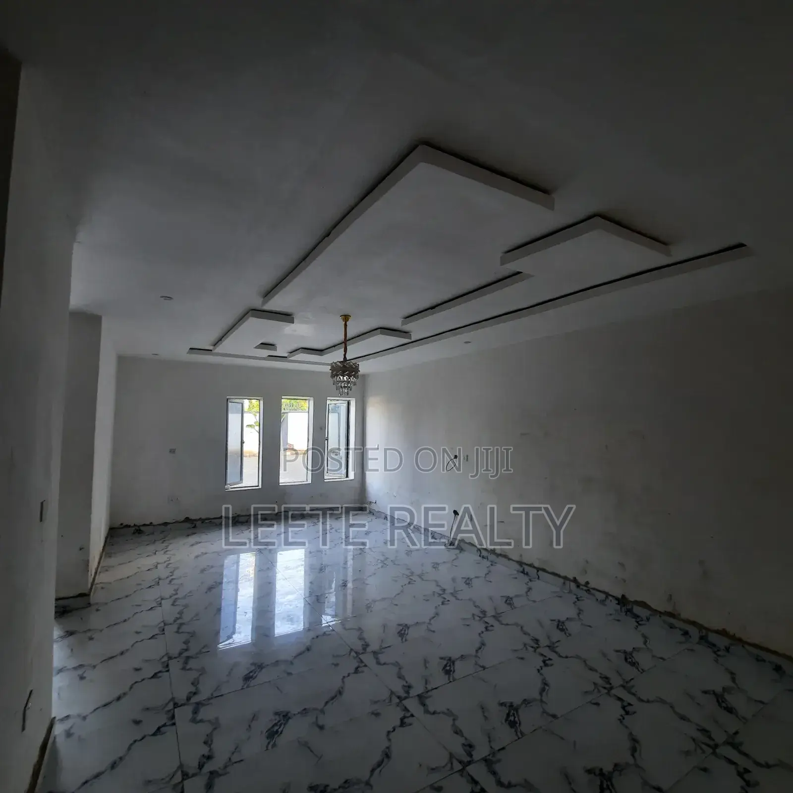 4bdrm Townhouse/Terrace in Wuye for sale