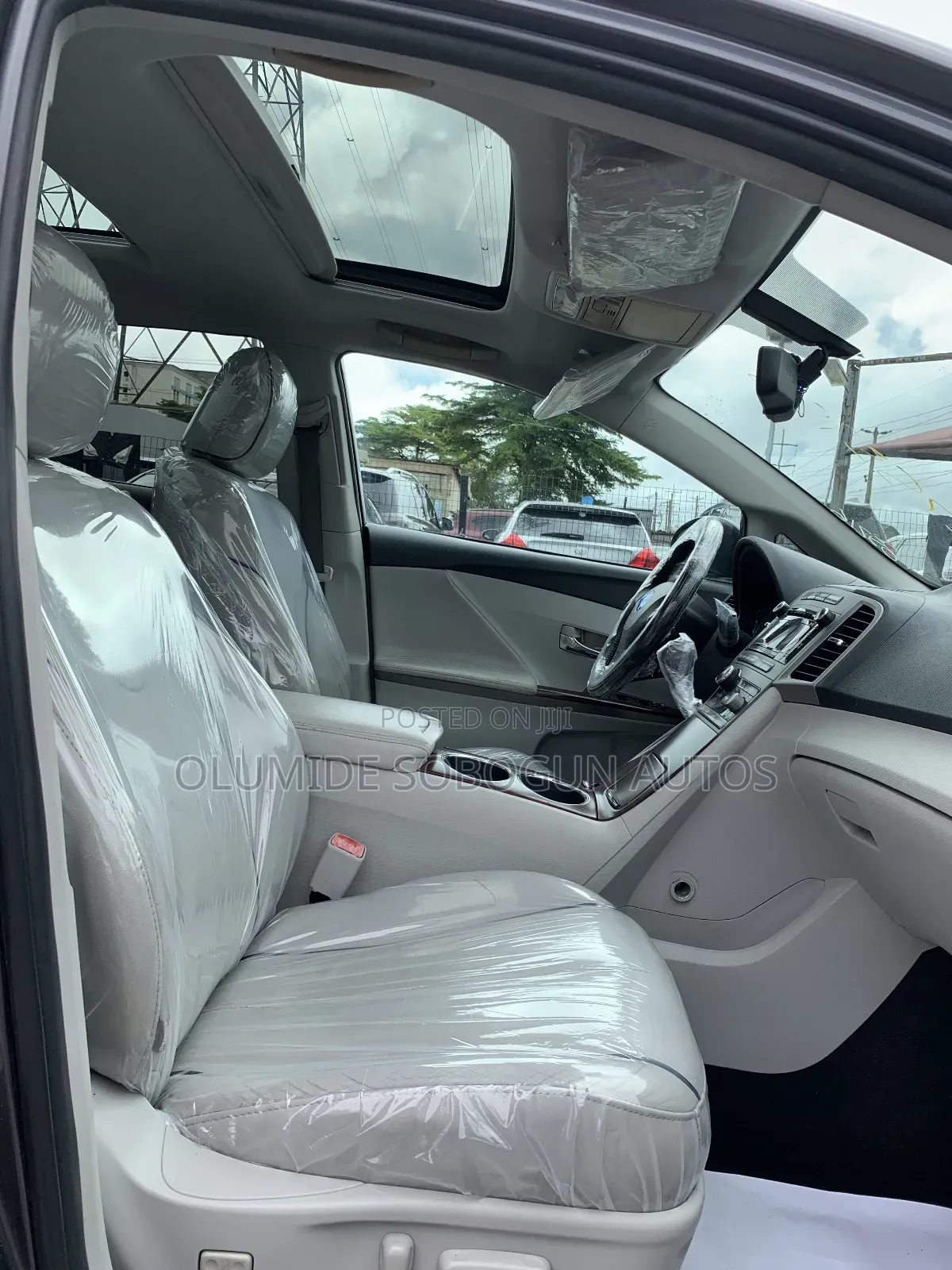 Toyota Venza AWD 2011 Gray