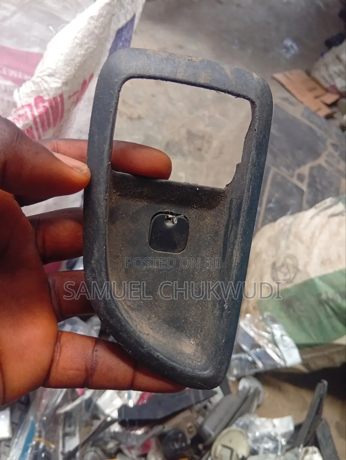 Inner Opener Cover Hyundai Tuscon 2008