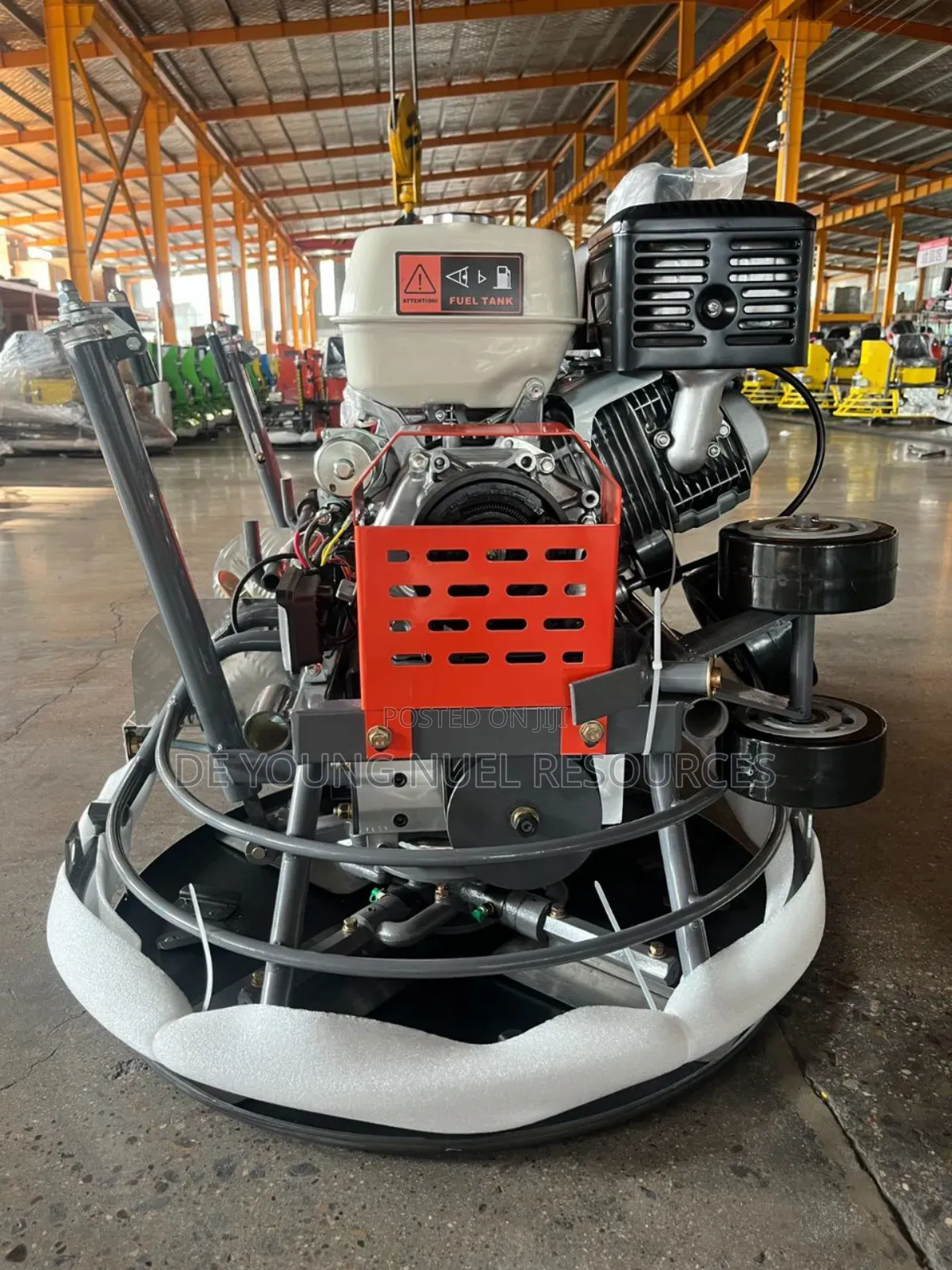 Driving Power Trowel Heavy Duty Machine