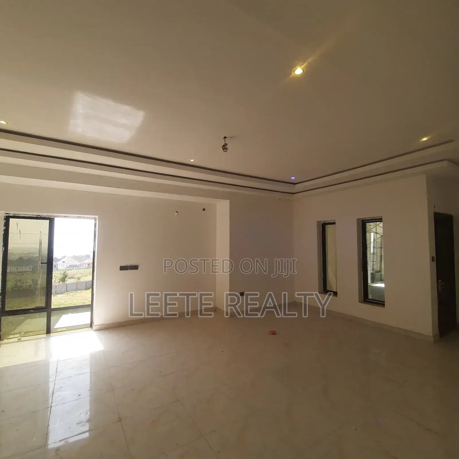 4bdrm Townhouse/Terrace in Katampe Extension for sale