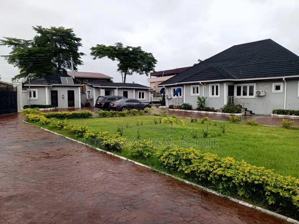 Exquisite 2 Beds Service Apartment at Green Gate Oluyole Estate