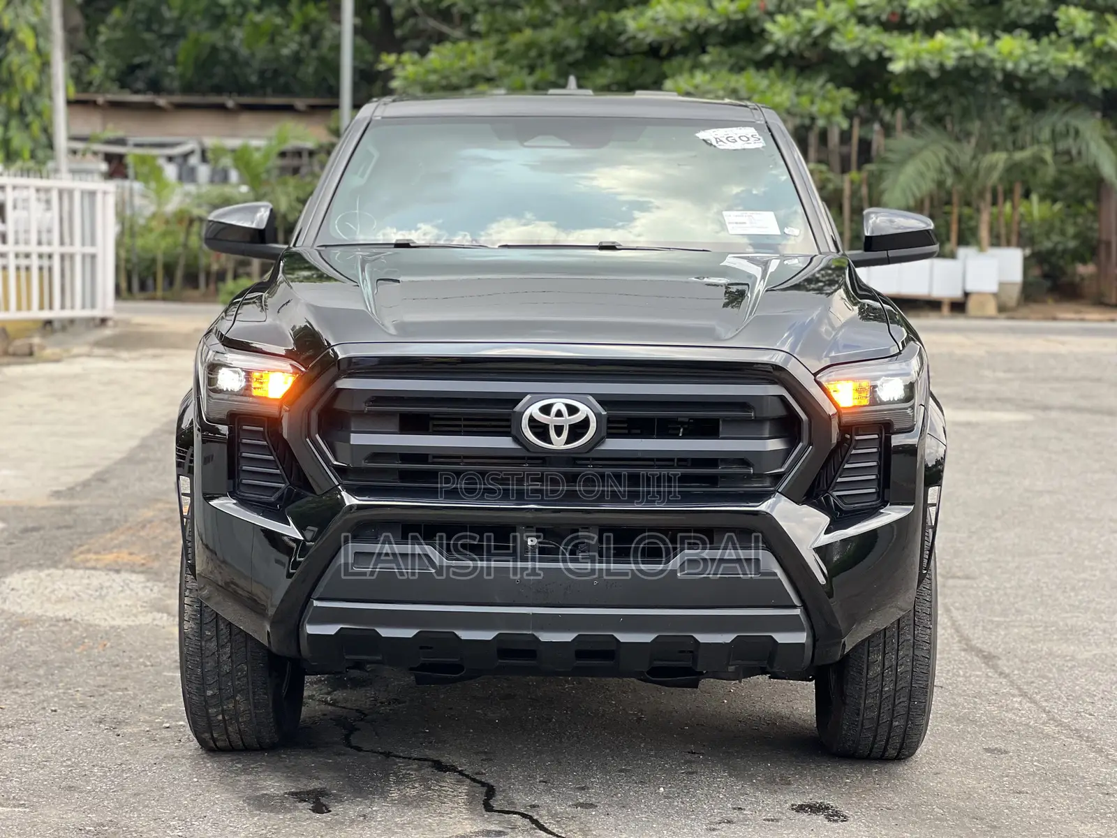Toyota Tacoma SR5 Double Cab 6' Bed AT 2024 Black