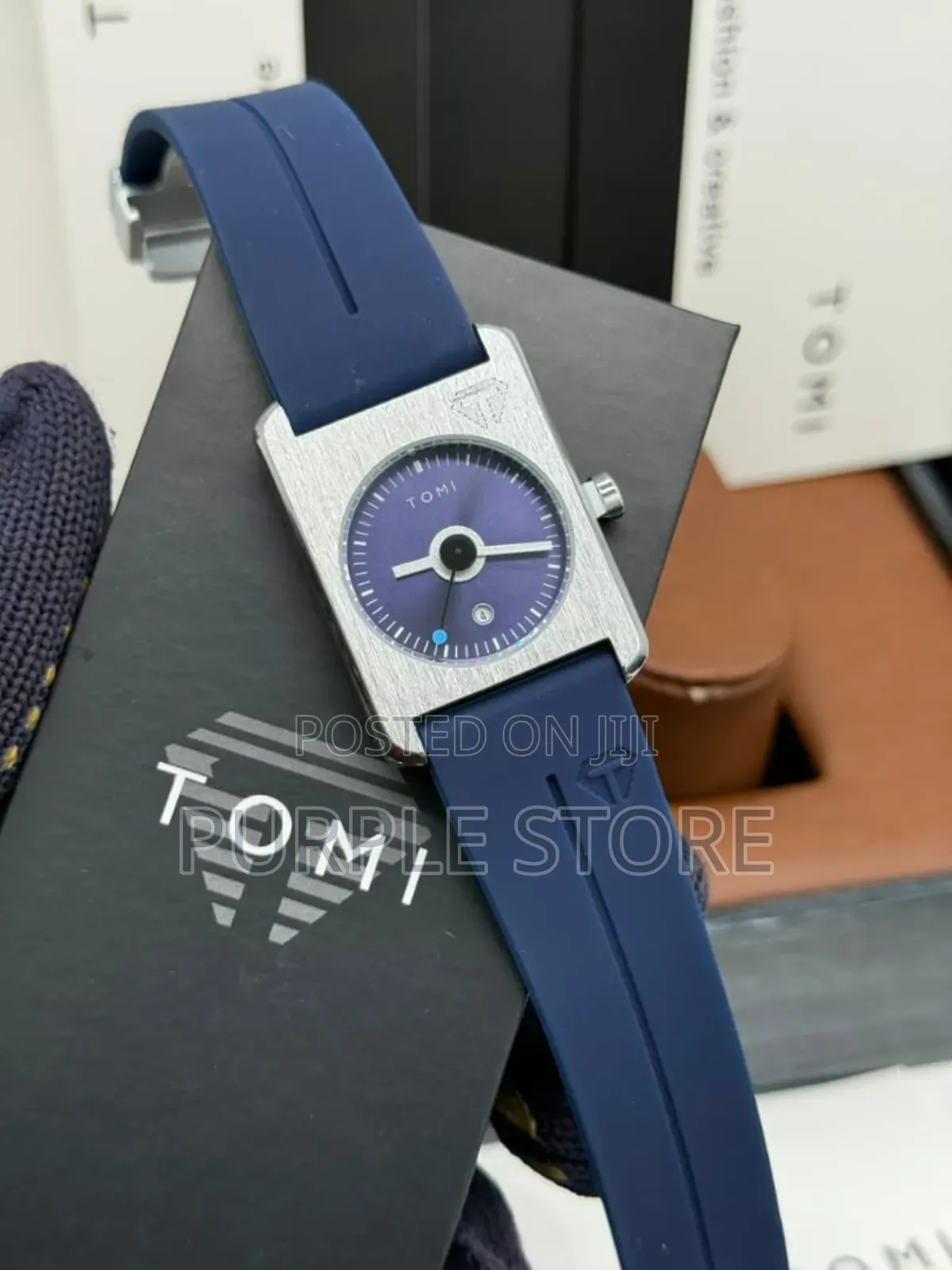 Tomi Unisex Rubber Quality Wristwatches