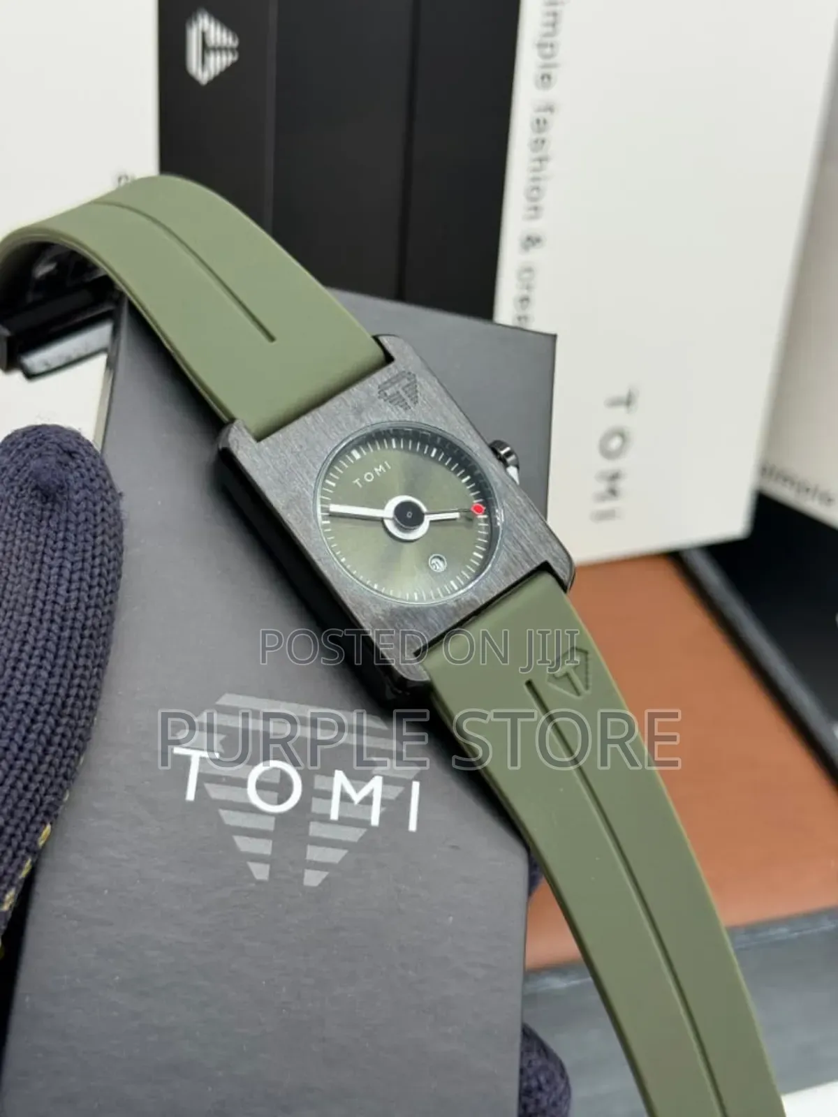 Tomi Unisex Rubber Quality Wristwatches