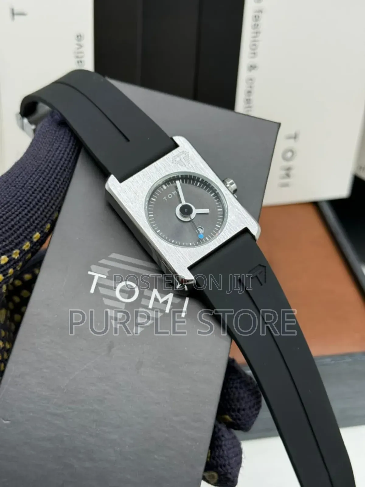 Tomi Unisex Rubber Quality Wristwatches