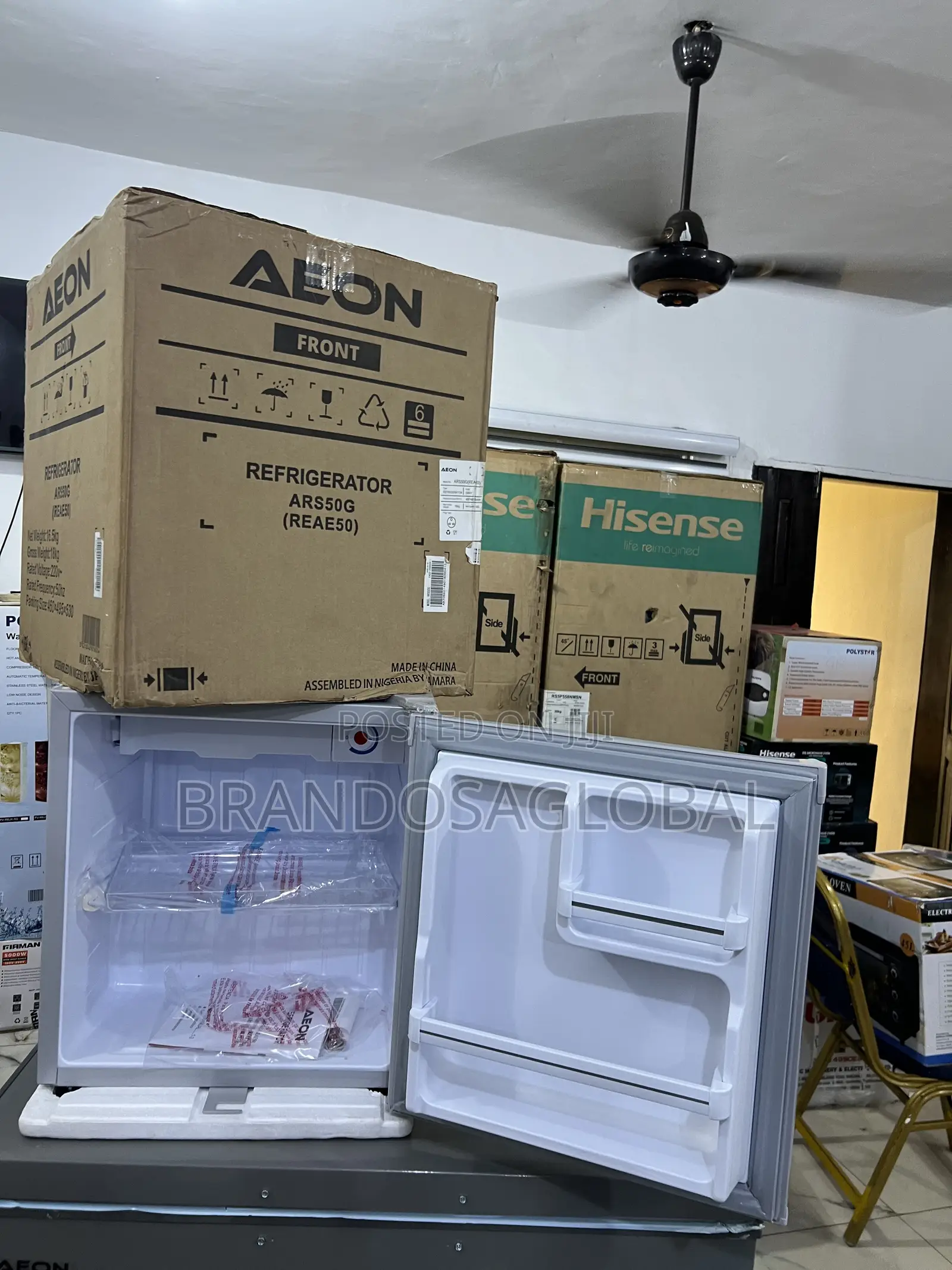 Aeon Ars50g 45l Personal Bedside Refrigerator for Night Snacking