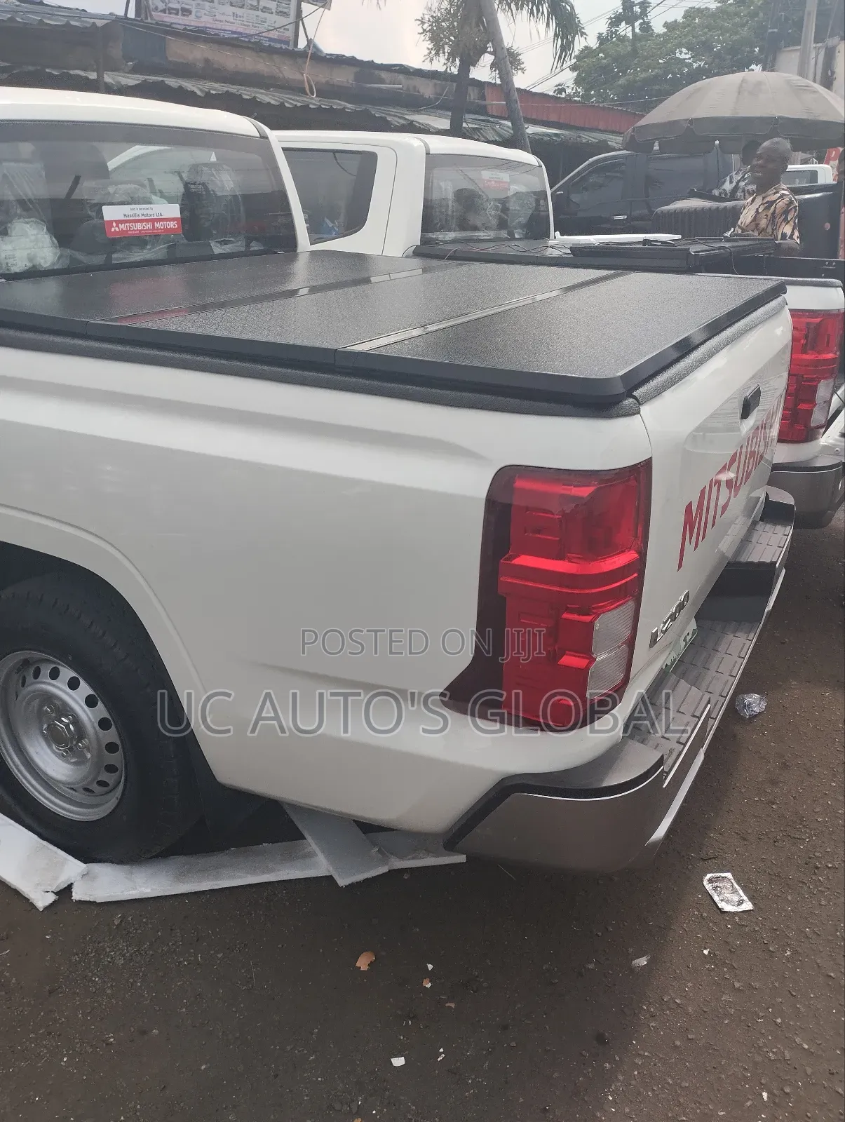 Boot Cover Fiber Folding for Mitsubishi L200 2025