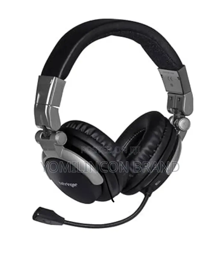 Behringer Bb 560m Professional Headphones With Built-in Mic