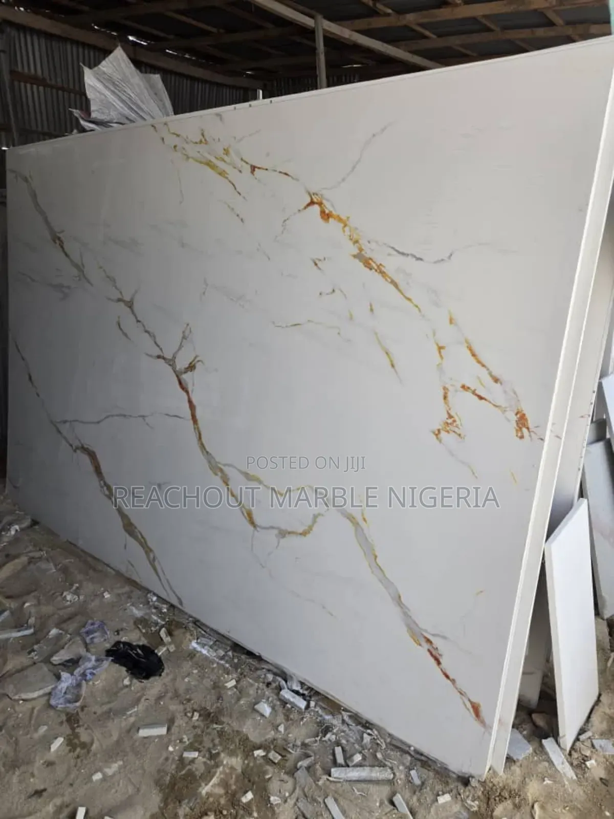 Thunder Gold Quartz for Countertop and Wall Claddings