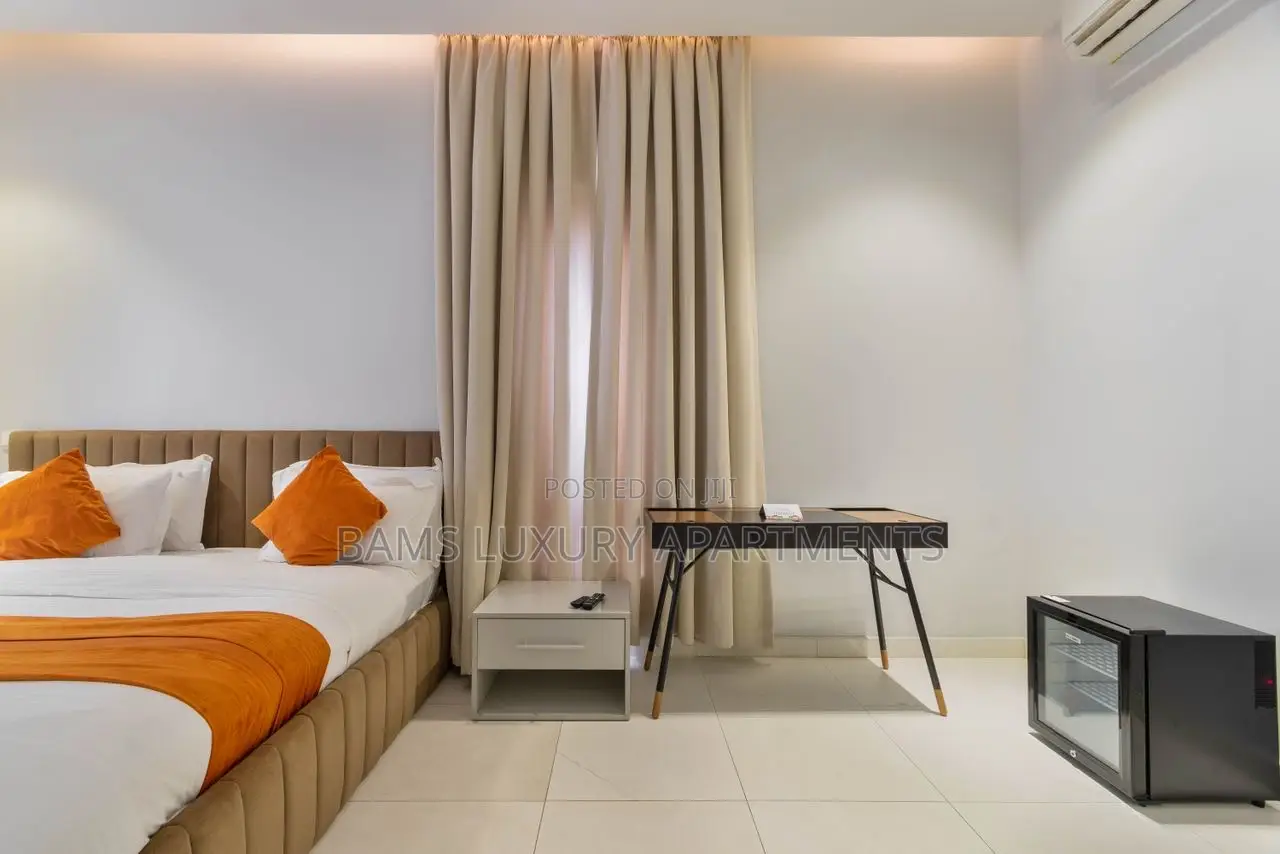Urban 1 Bedroom Apartment With Top Notch Amenities Available.