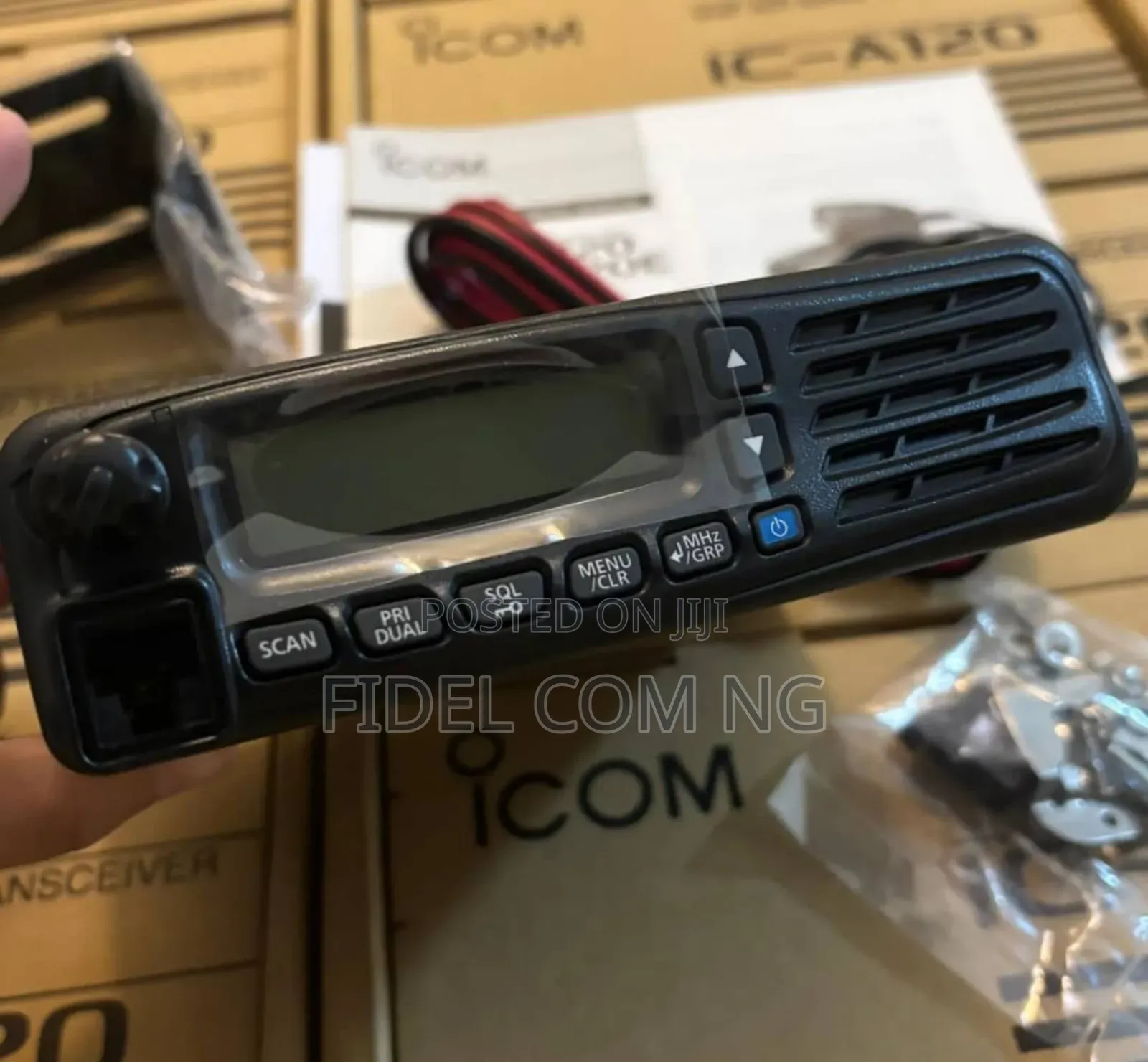 Icom A120 Radio