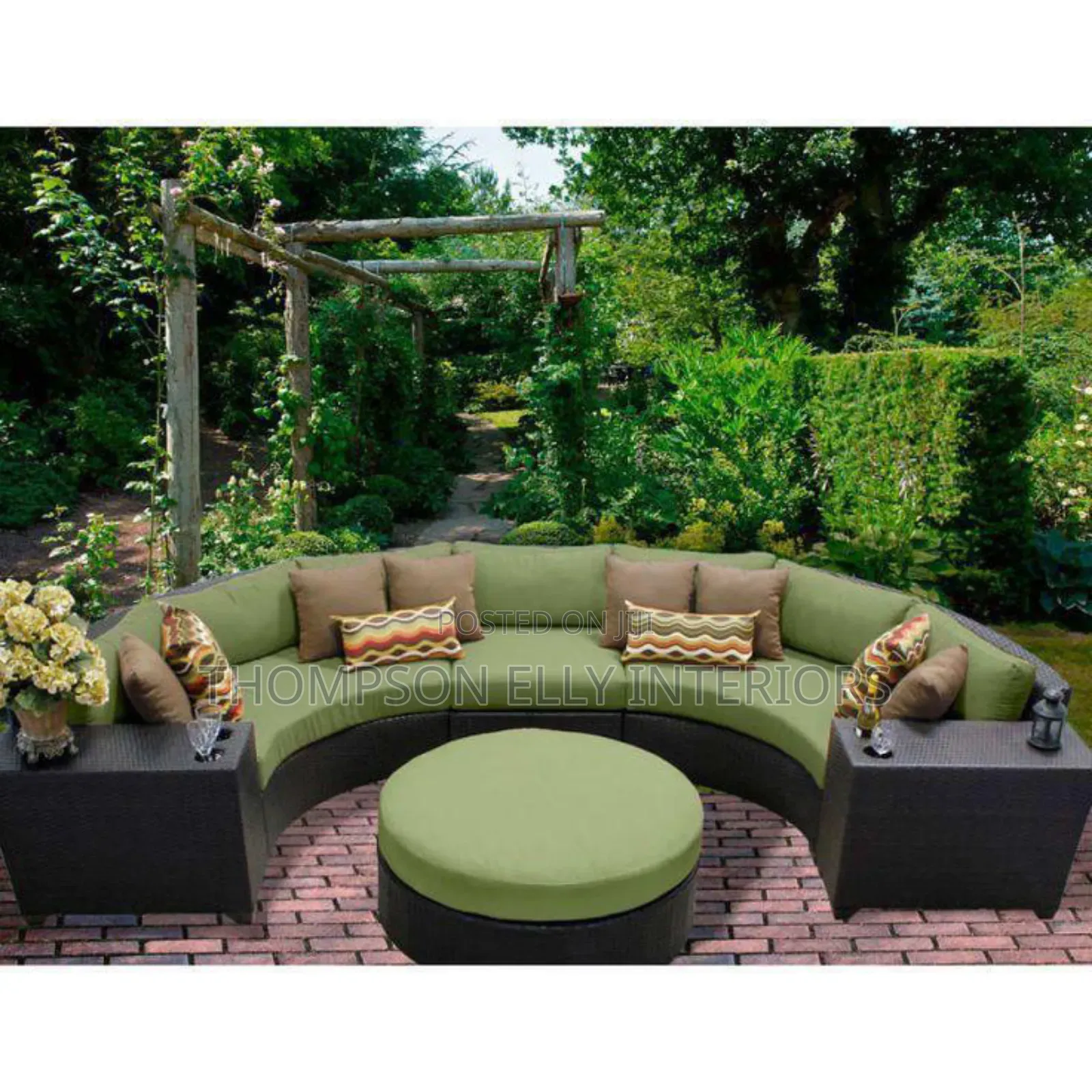 Luxury Round Rattan Sofa