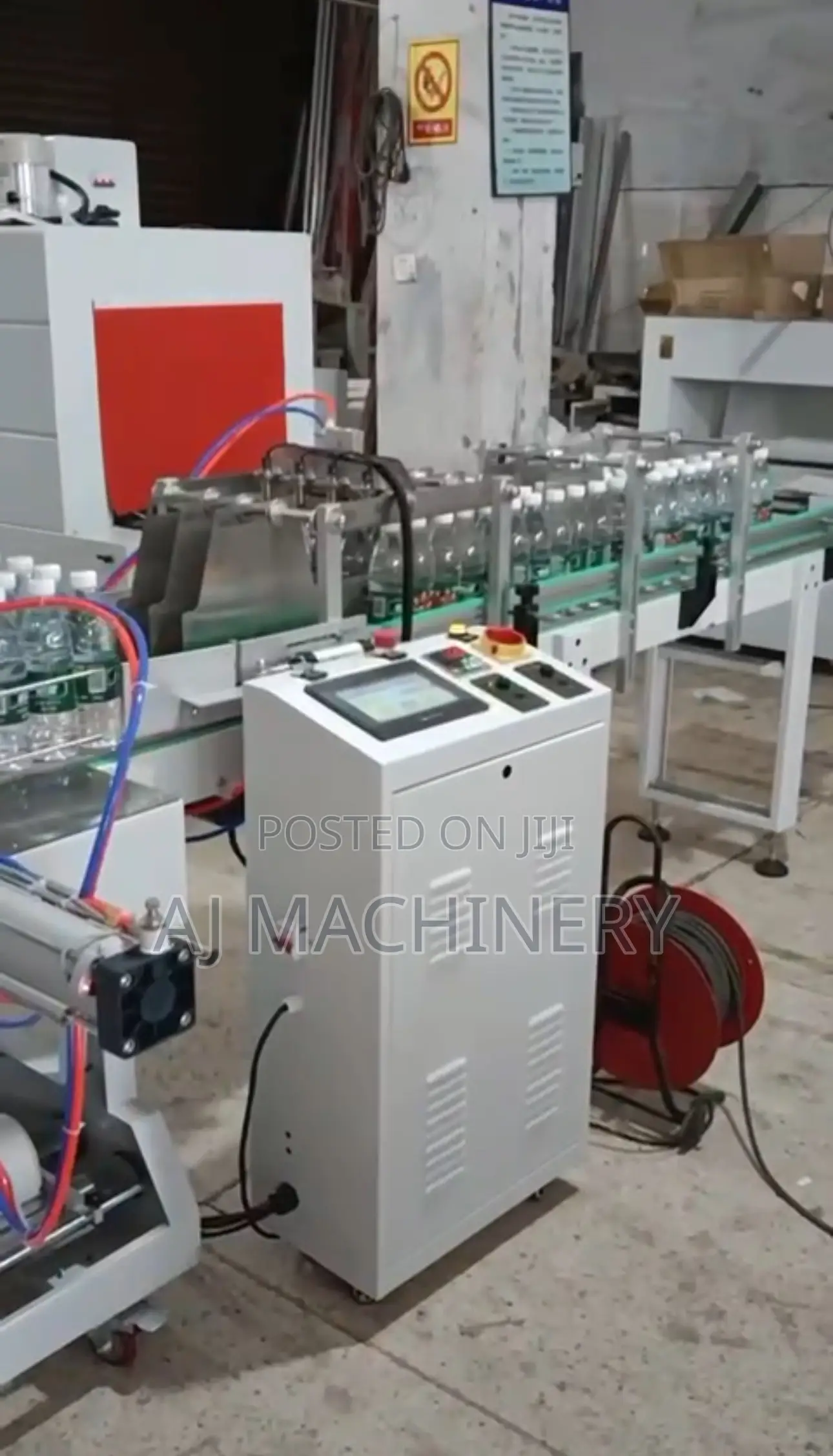Automatic Shrink Wrapping Machine Automatic Shrink Wrapping Machine