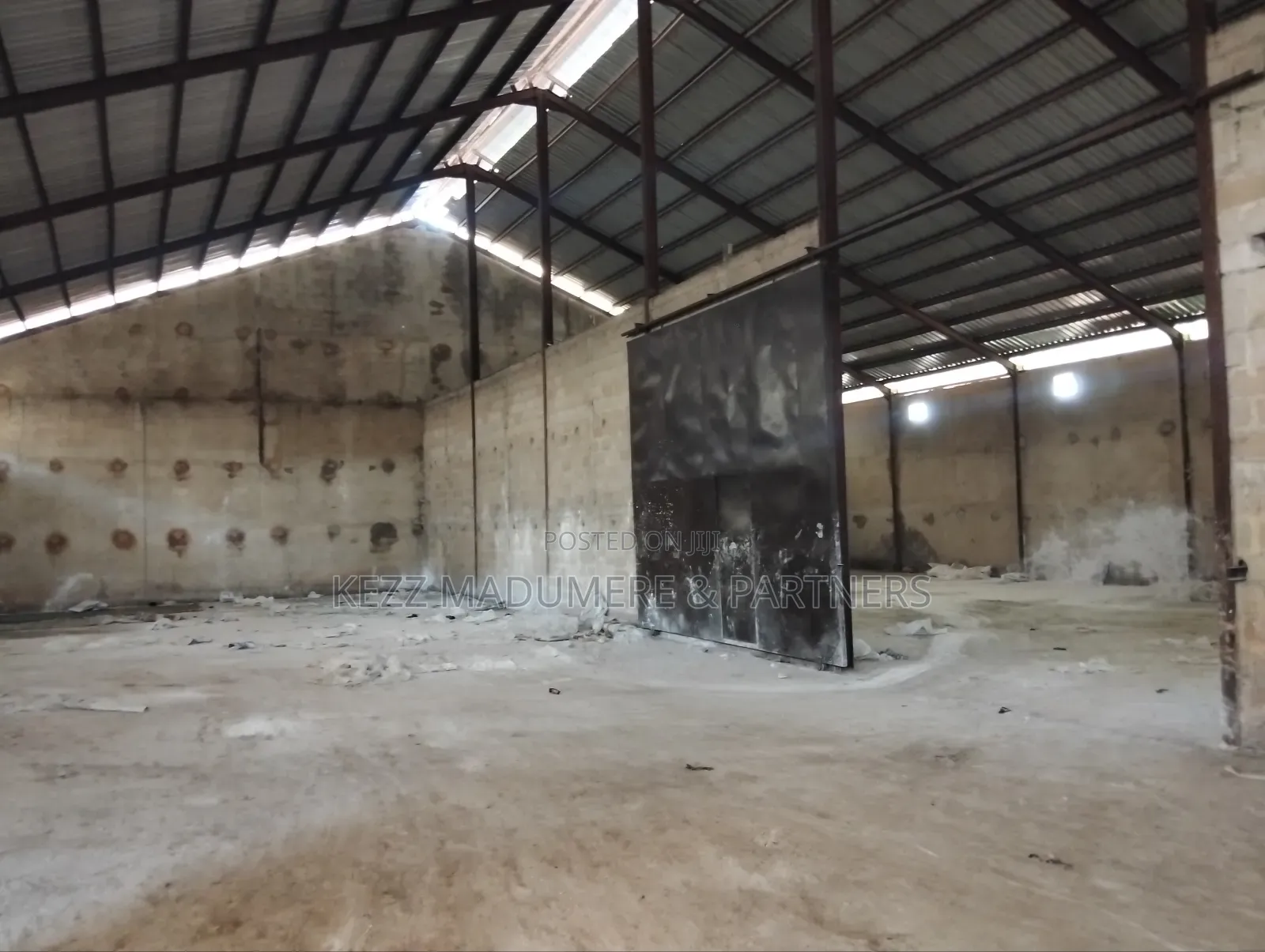 To Lease: Sizeable Warehouse Within Osisioma Flyover,Aba, Abia State