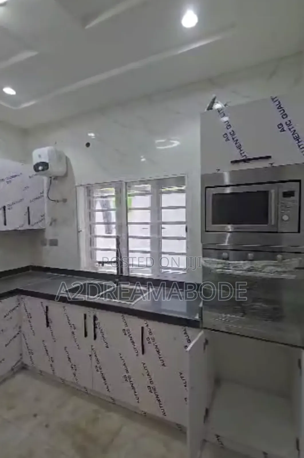 4bdrm Duplex in Omole Phase 2 for sale