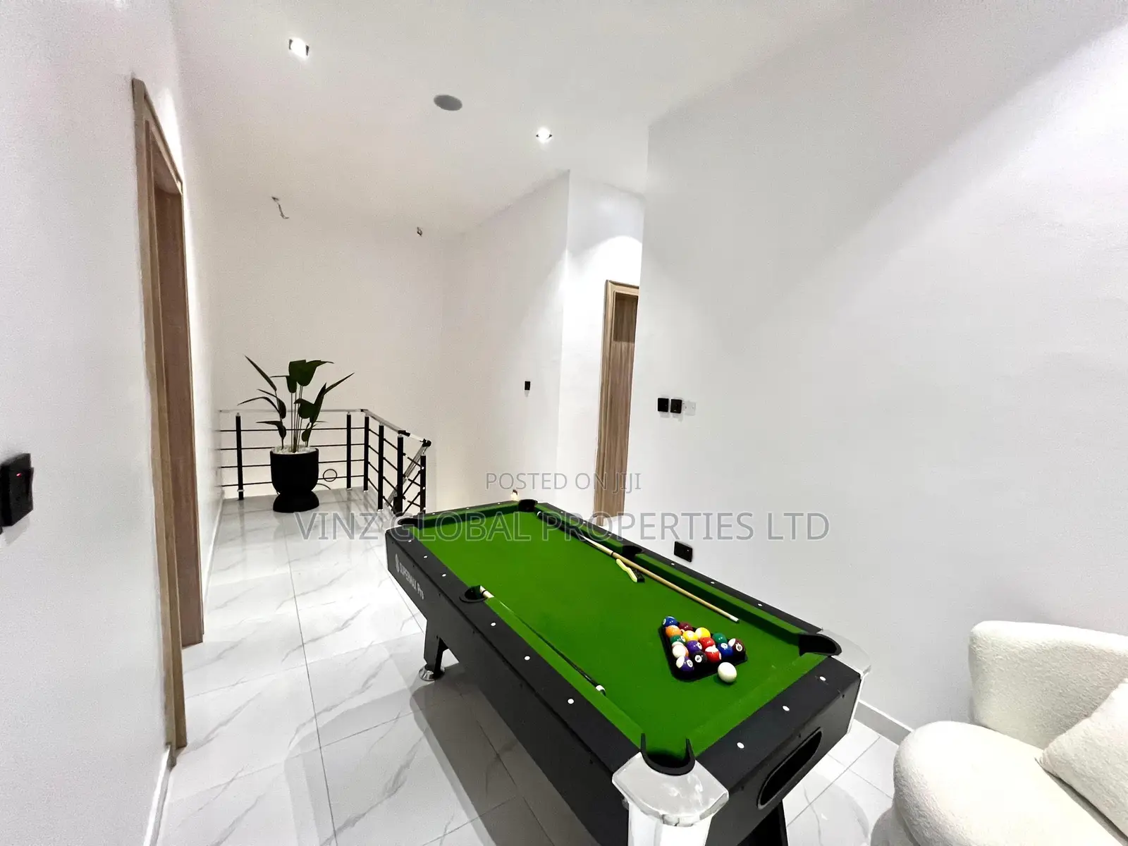Beautiful 4 Bedroom Terrace Duplex | Snooker | Ps5 |