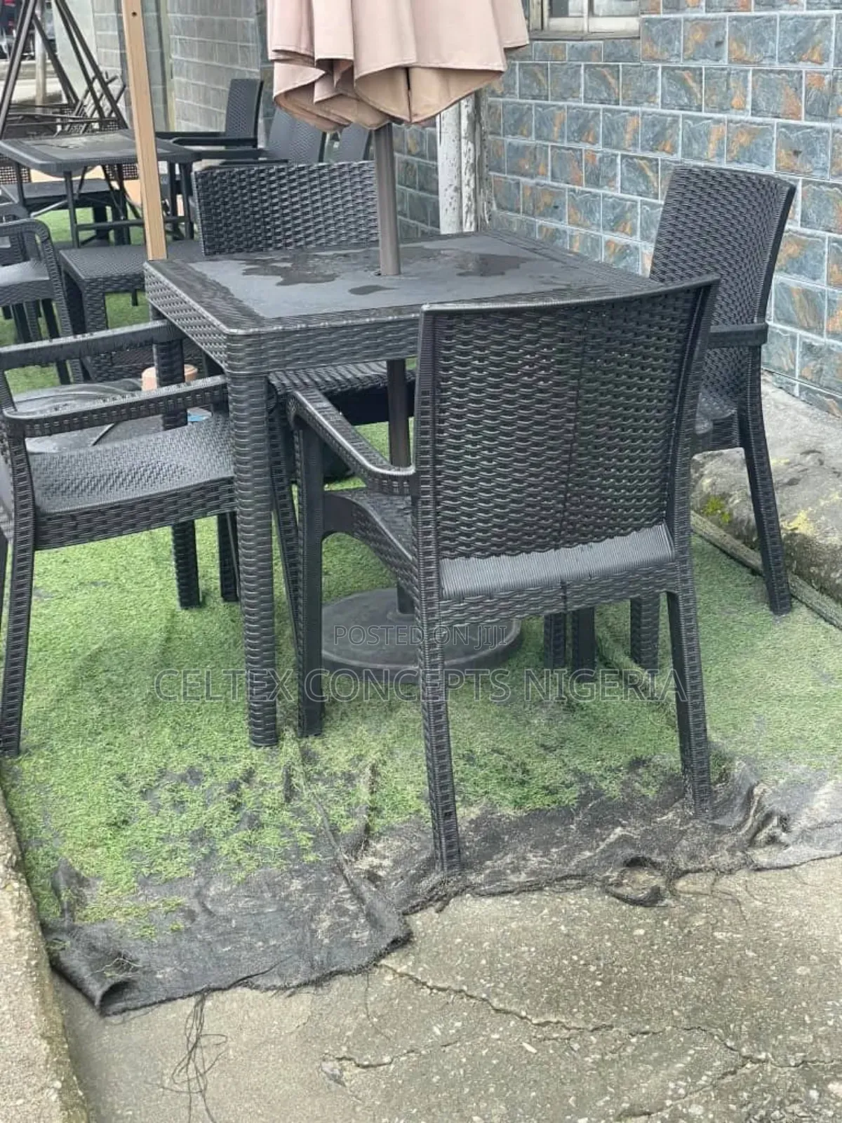 Outdoor Plastic Dining Furniture