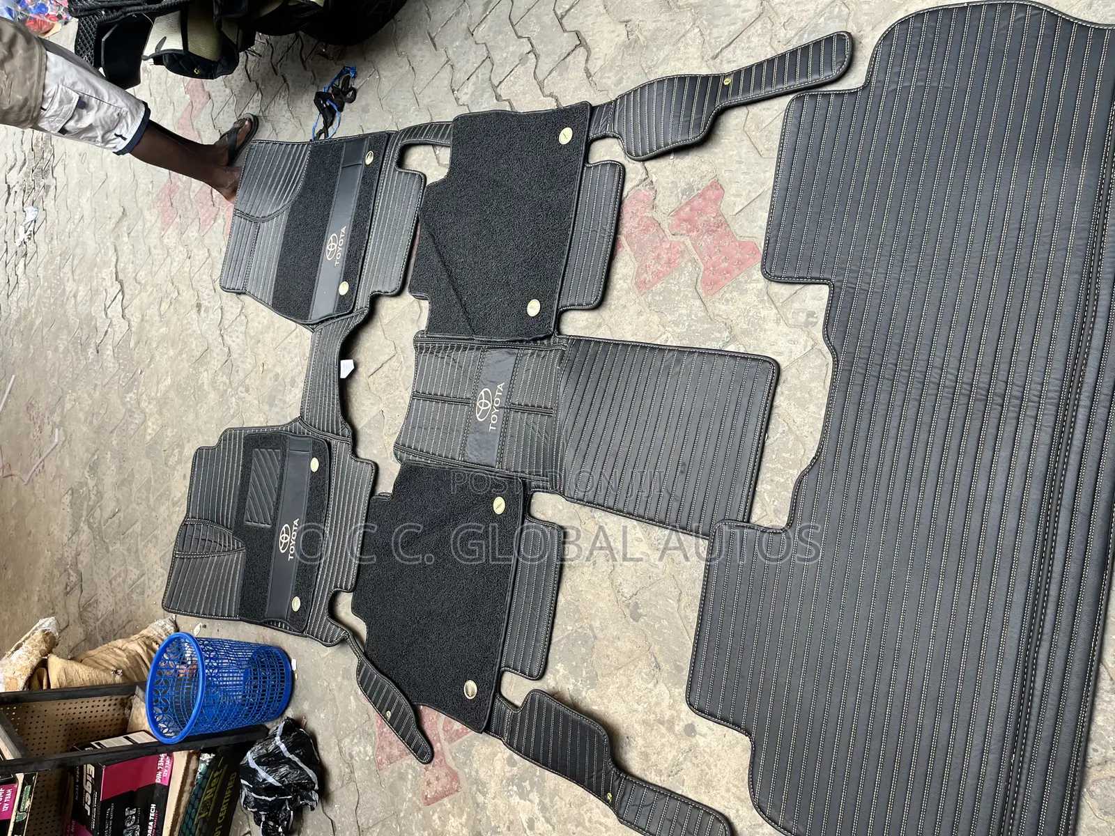 Double Layer Foot Matt For Toyota Sienna 2017 Too 2021