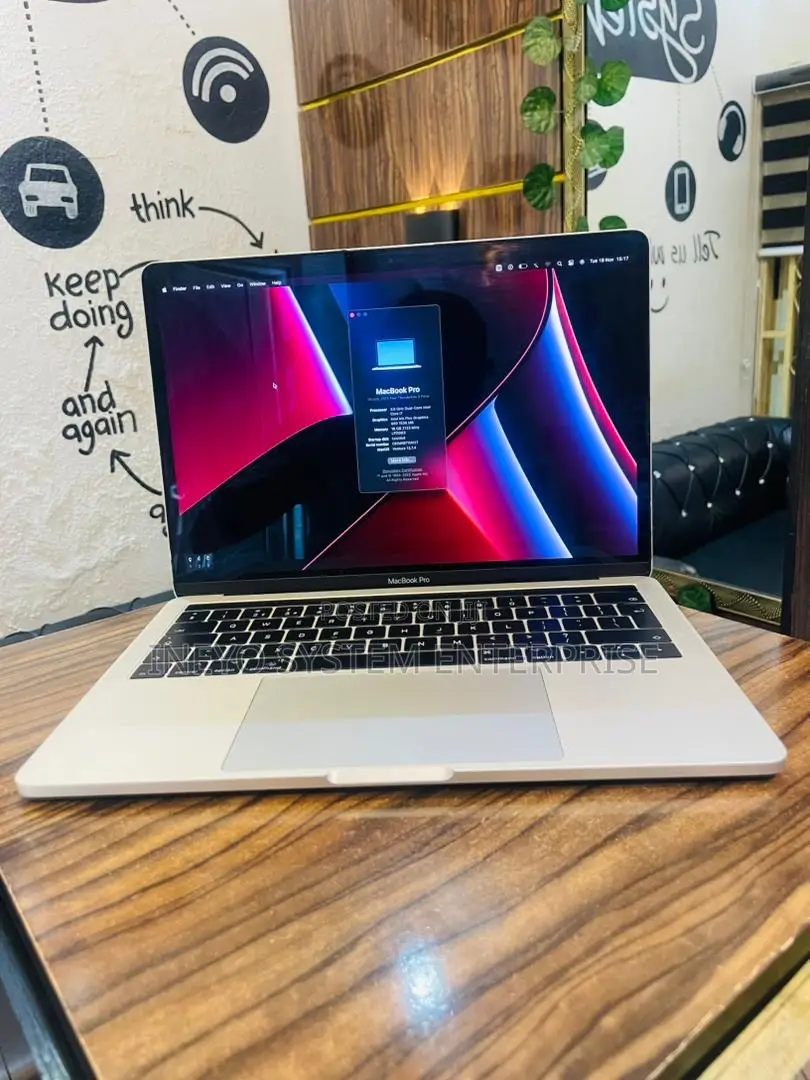 Laptop Apple MacBook Pro 2017 16GB Intel Core I7 SSD 512GB