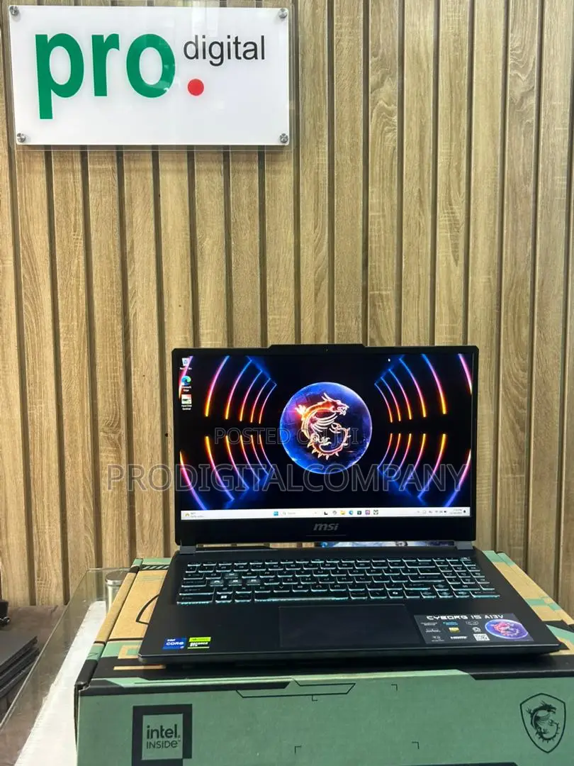 Laptop MSI Cyborg 15 32GB Intel Core i7 SSD 512GB