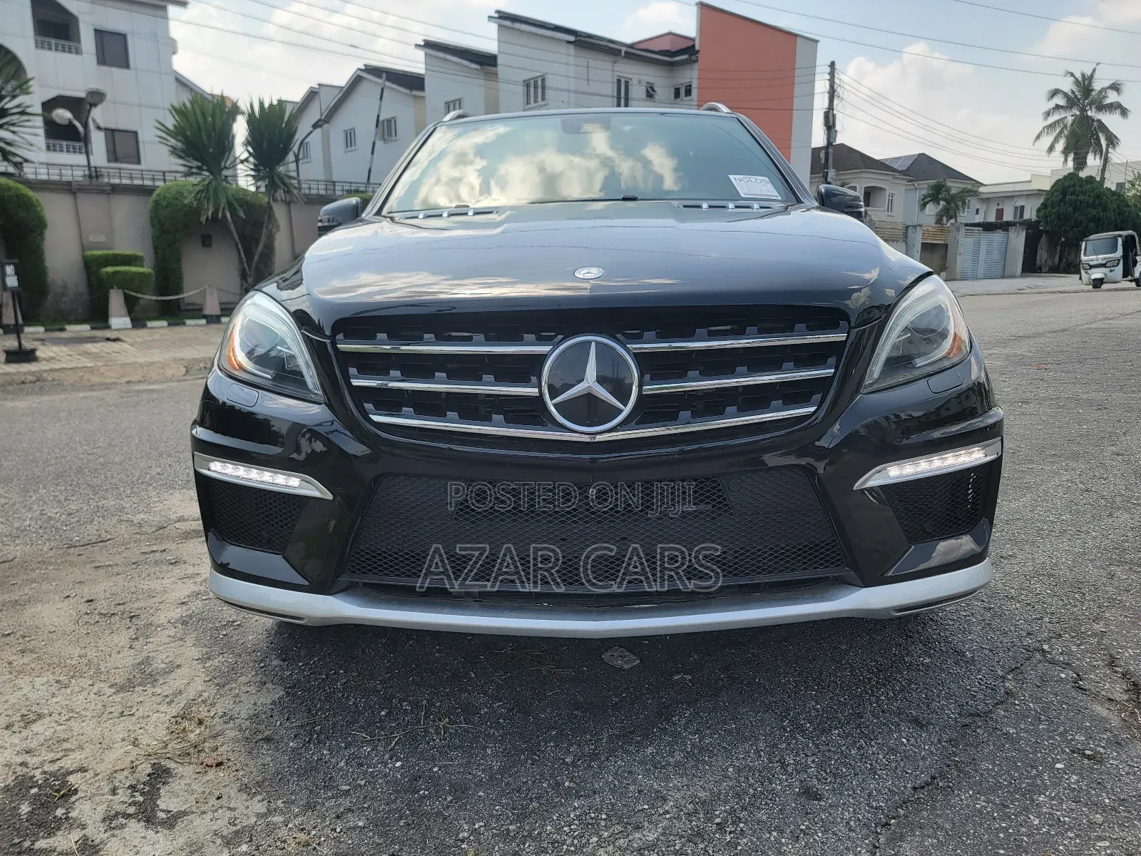Mercedes-Benz M Class ML63 AMG 4dr SUV AWD (5.5L 8cyl Turbo 7A) 2014