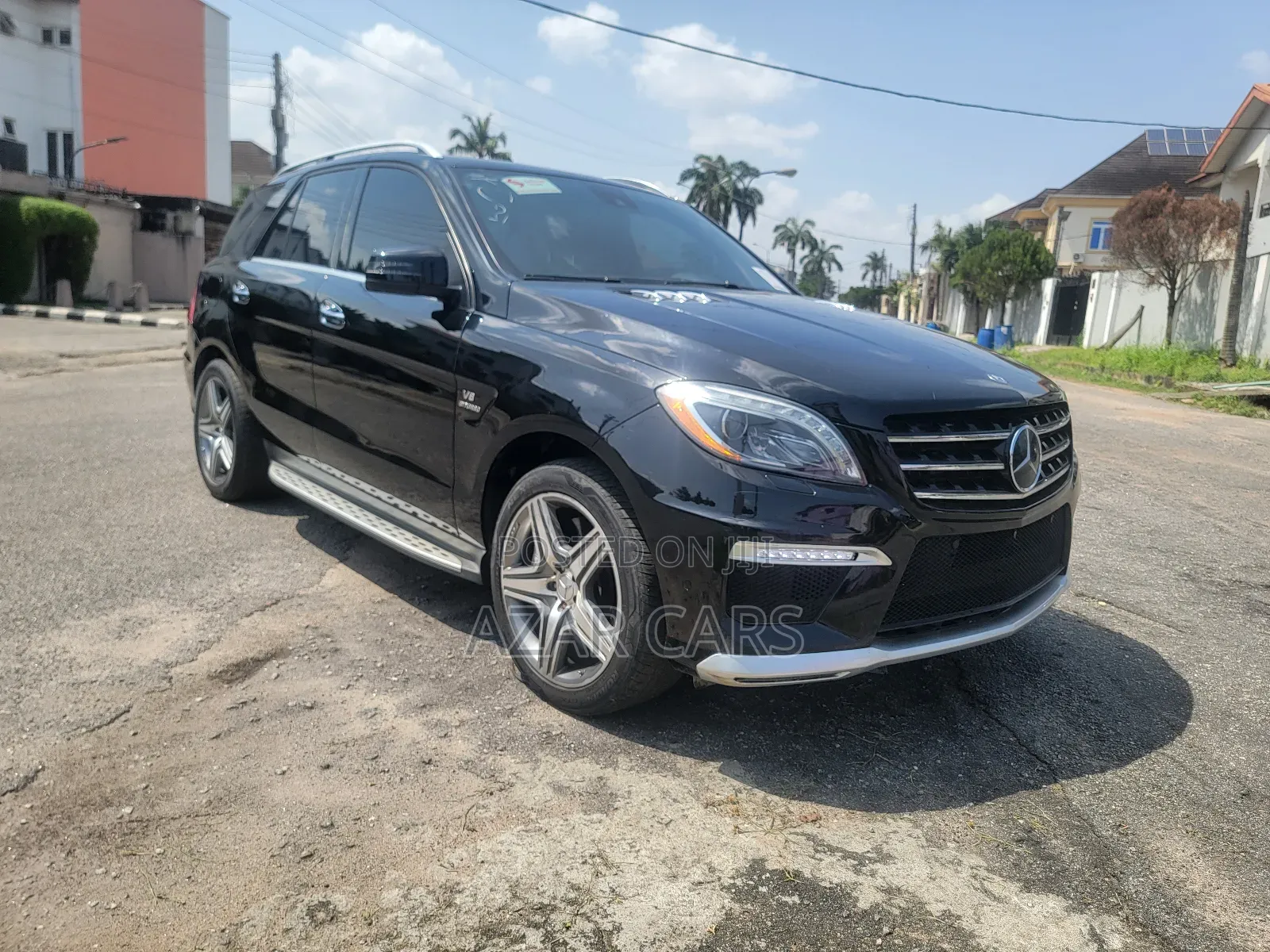 Mercedes-Benz M Class ML63 AMG 4dr SUV AWD (5.5L 8cyl Turbo 7A) 2014