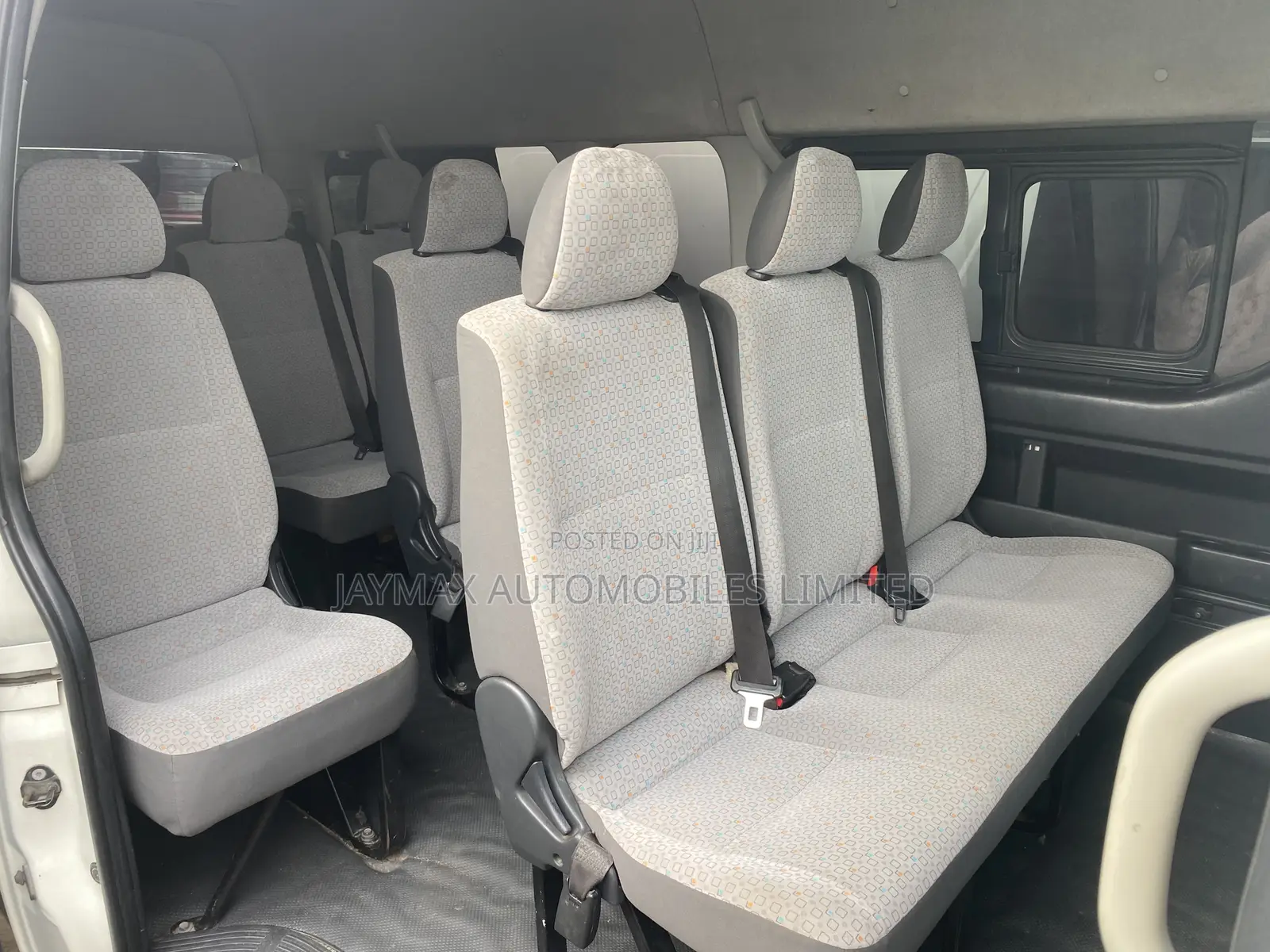 Toyota HiAce 2018 White