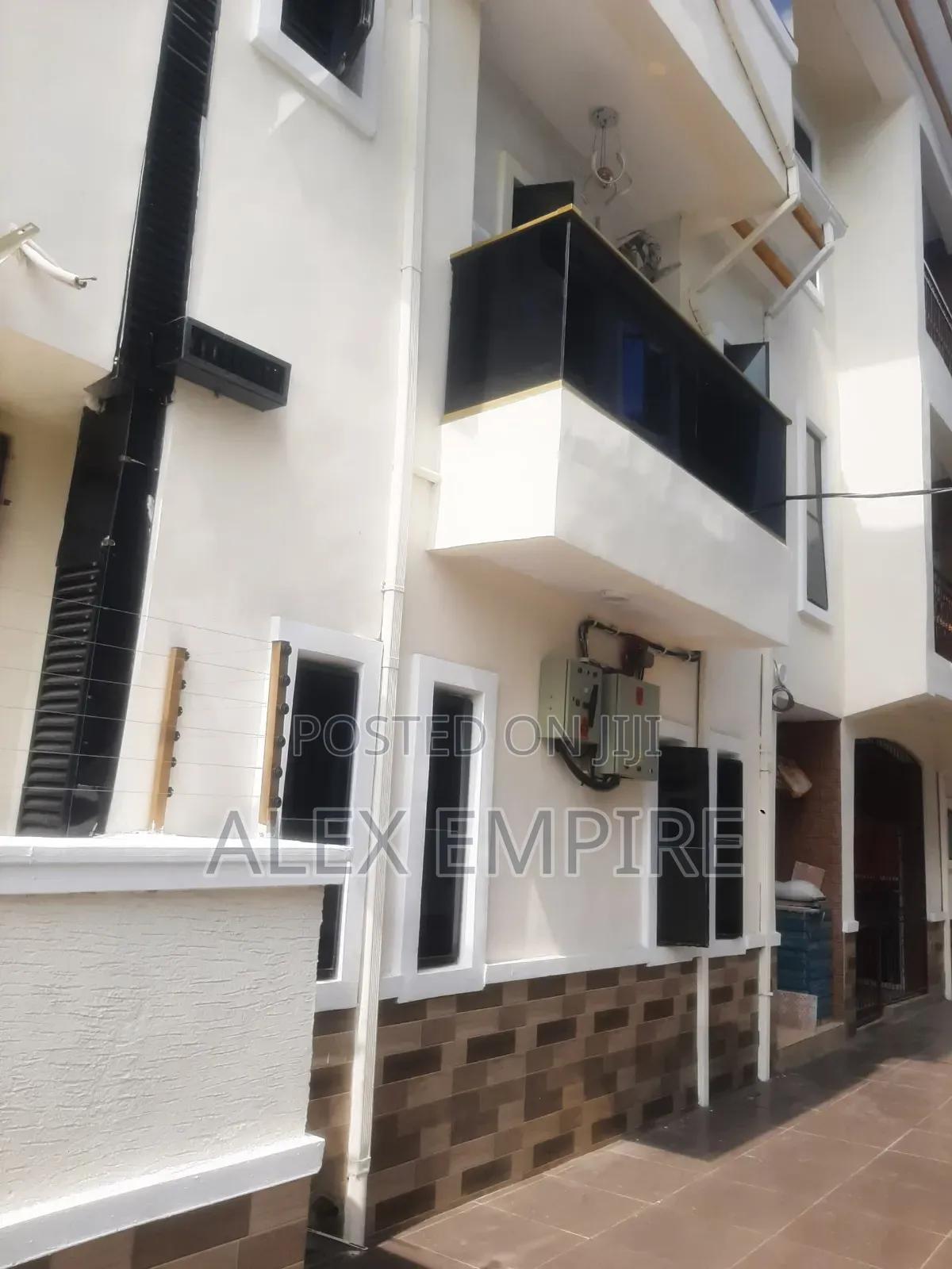 2bdrm Apartment in Ago Palace for rent