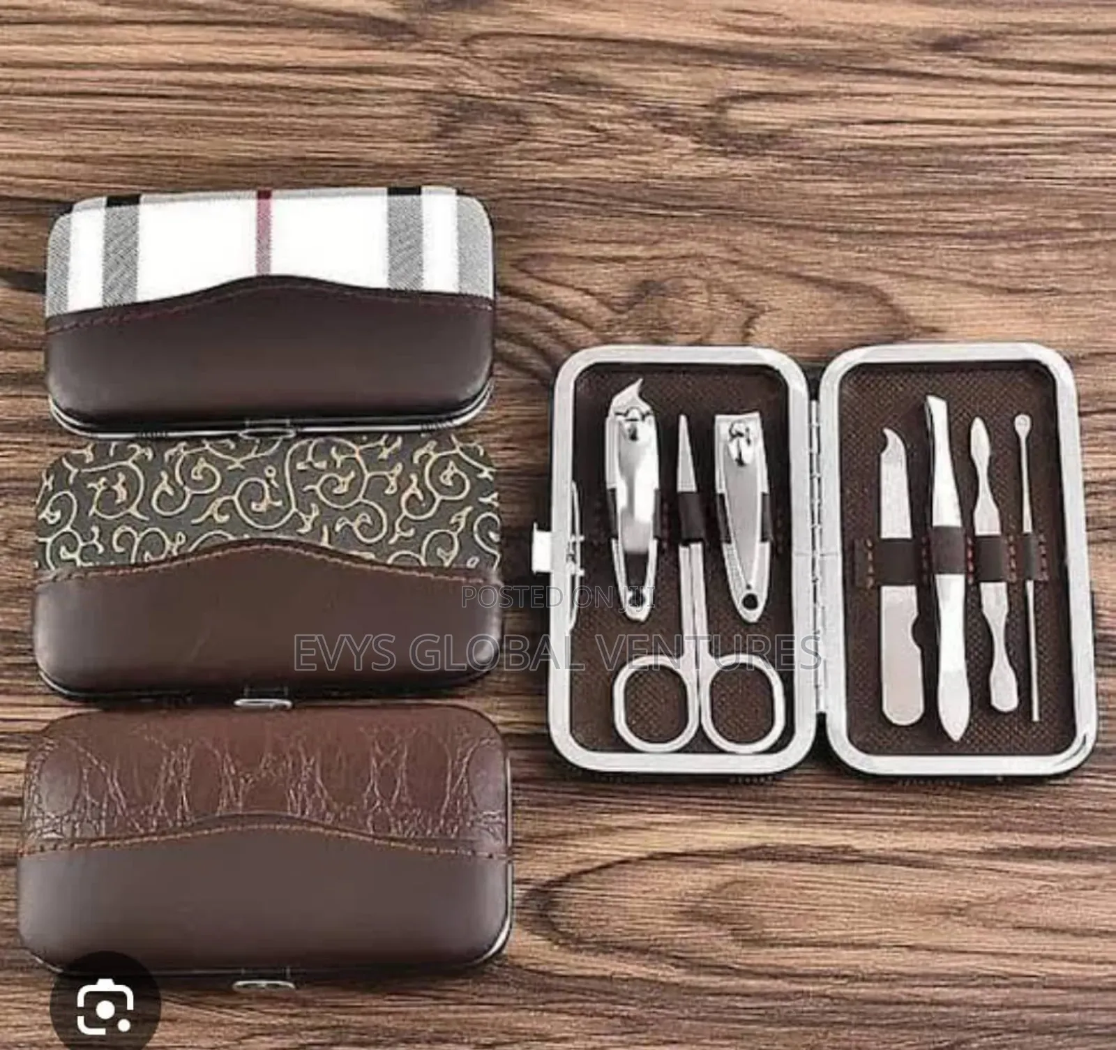 Manicure Set, Pedicure Kit 7-in-1 Manicure Kit.