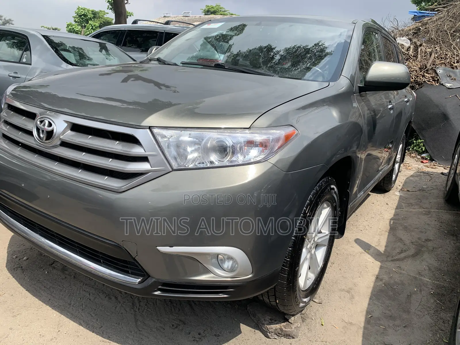 Toyota Highlander Limited 3.5l 4WD 2013 Green
