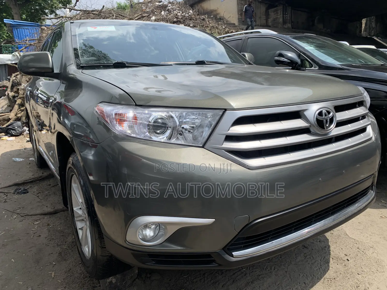 Toyota Highlander Limited 3.5l 4WD 2013 Green